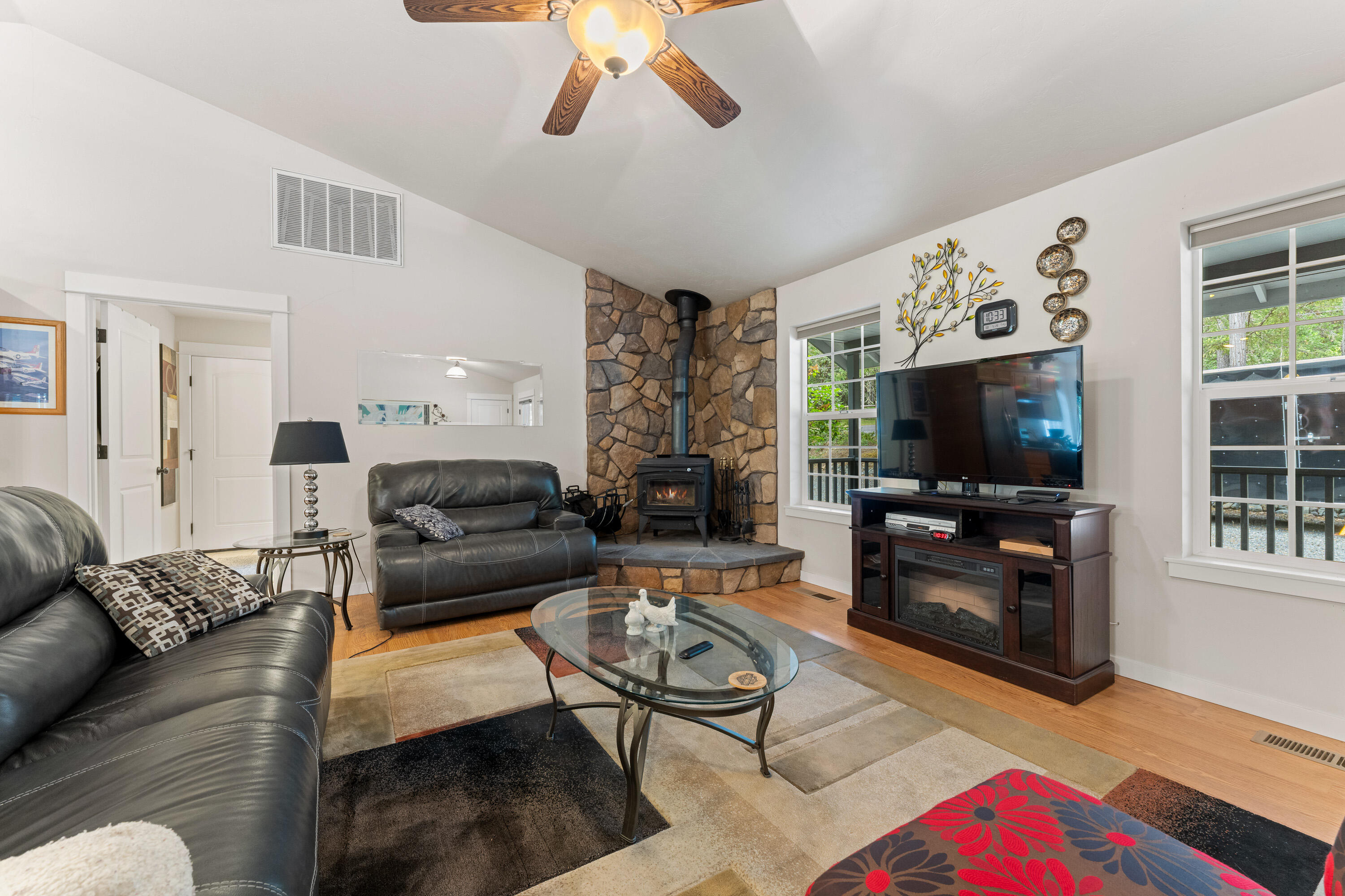 5876 Donaldson Road