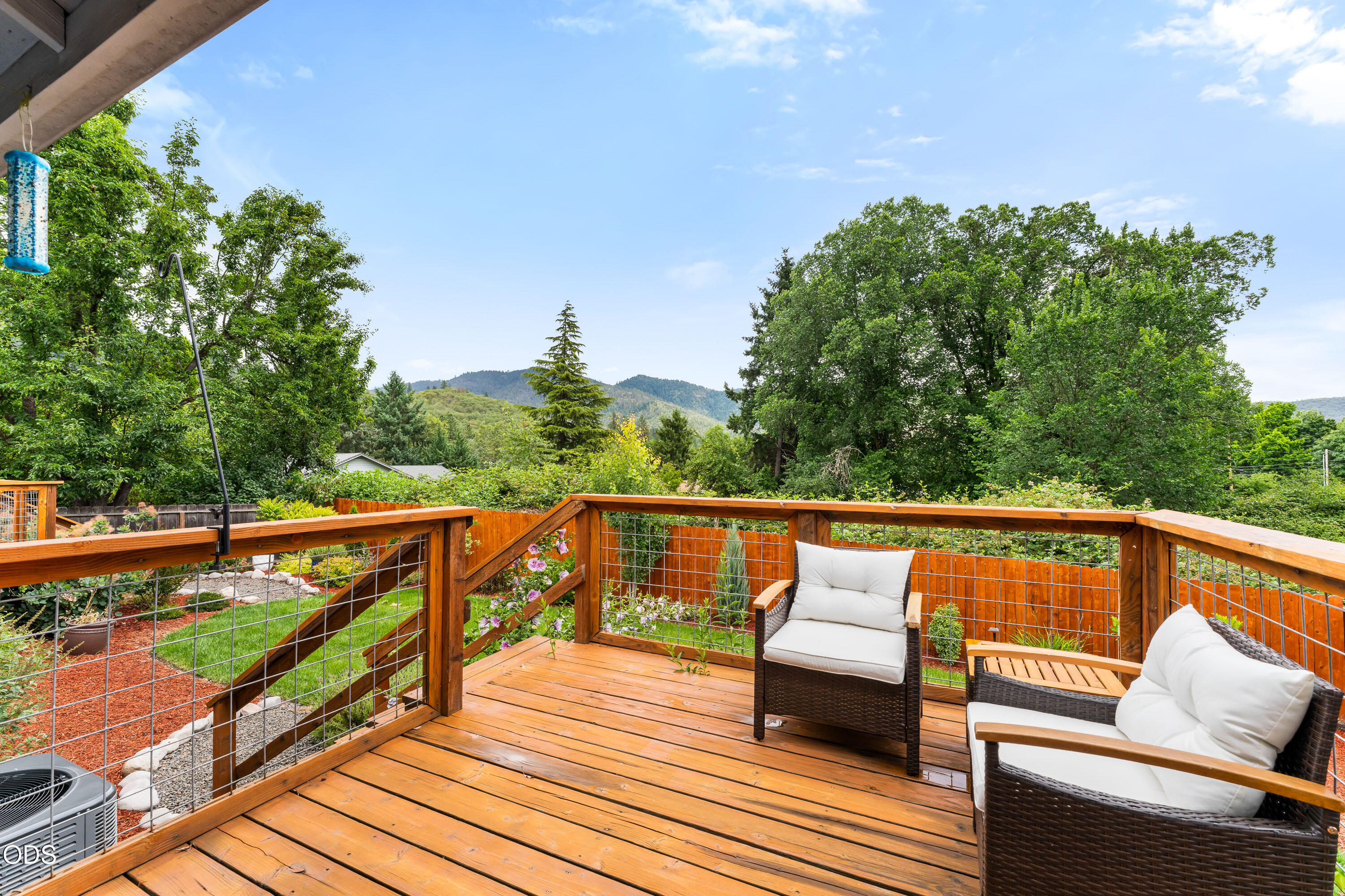 2503 NW Lassen Way