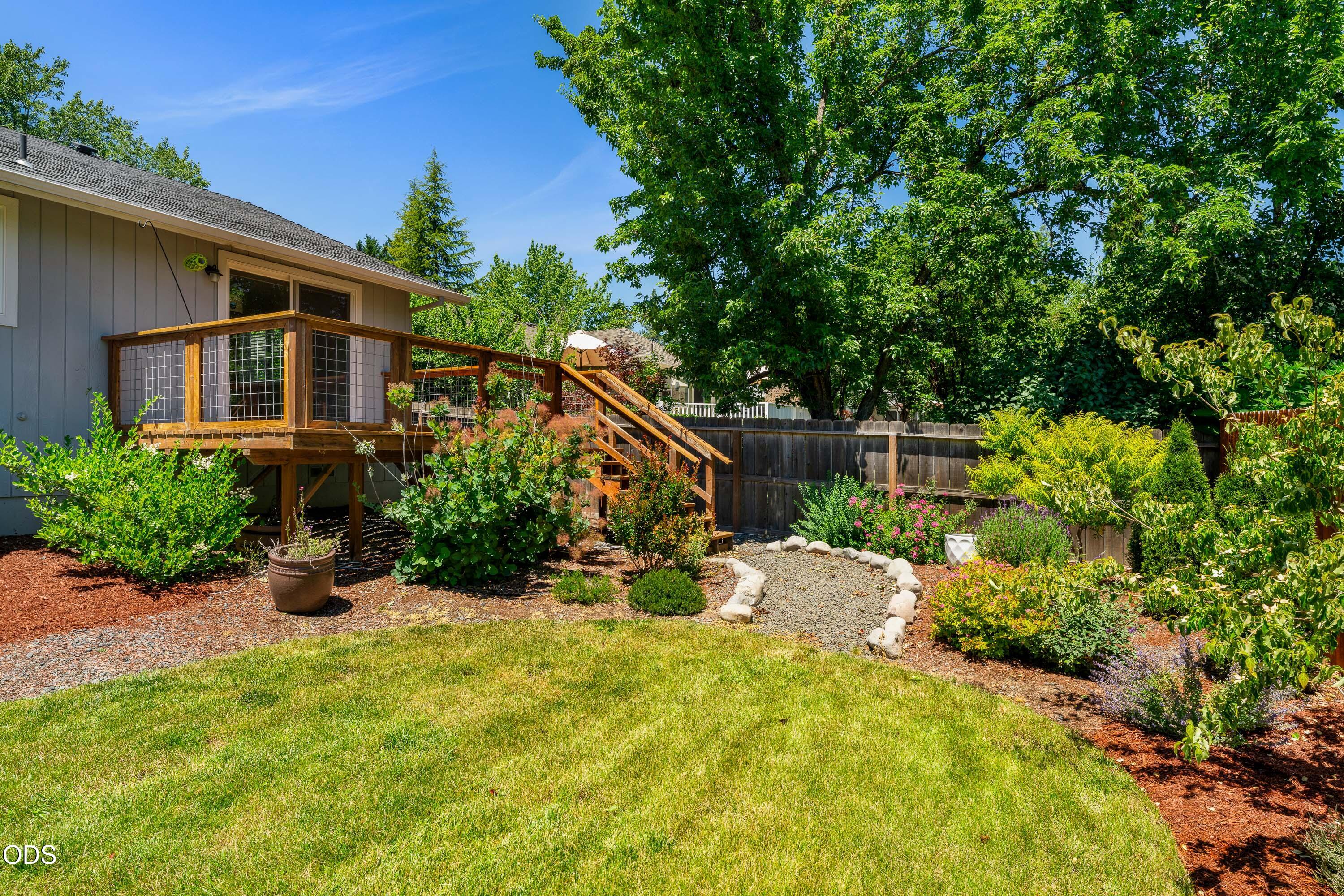 2503 NW Lassen Way