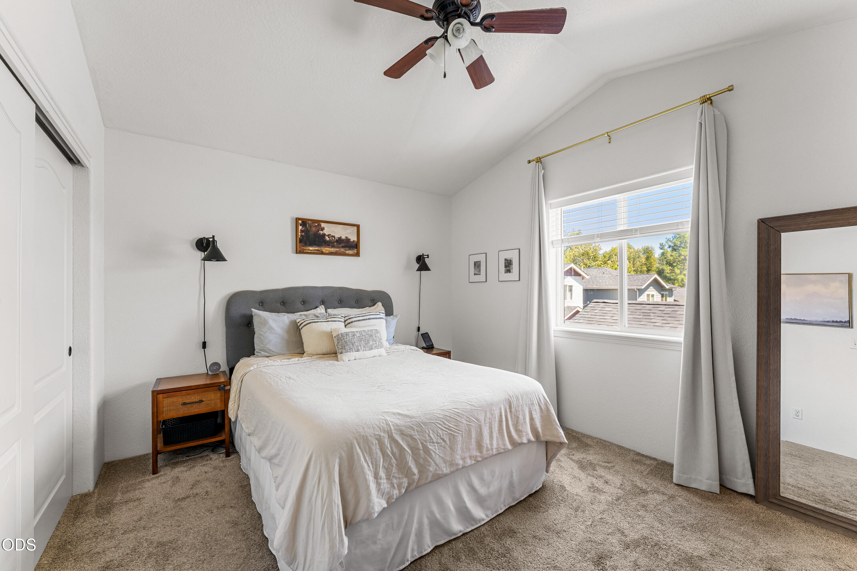 333 SW Bayou Place
