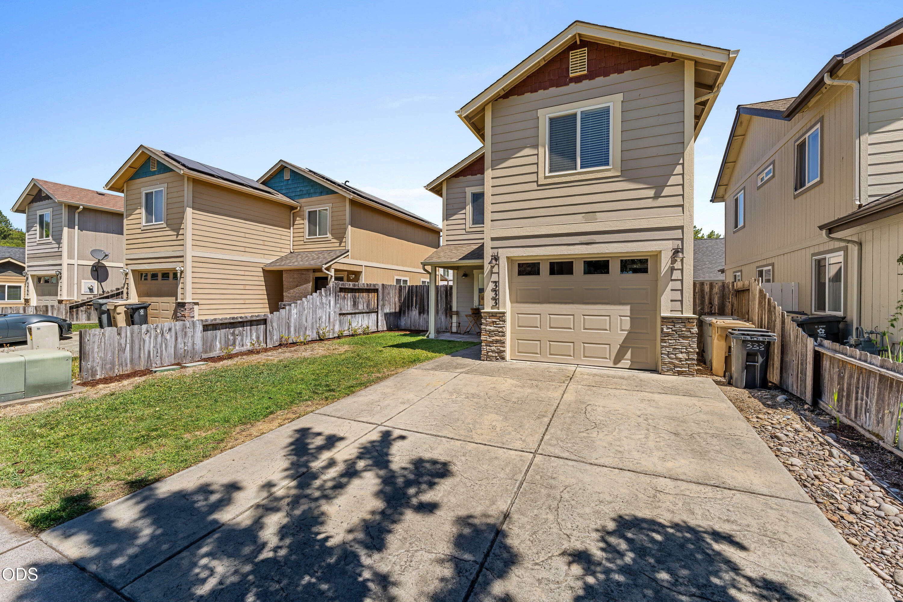 333 SW Bayou Place