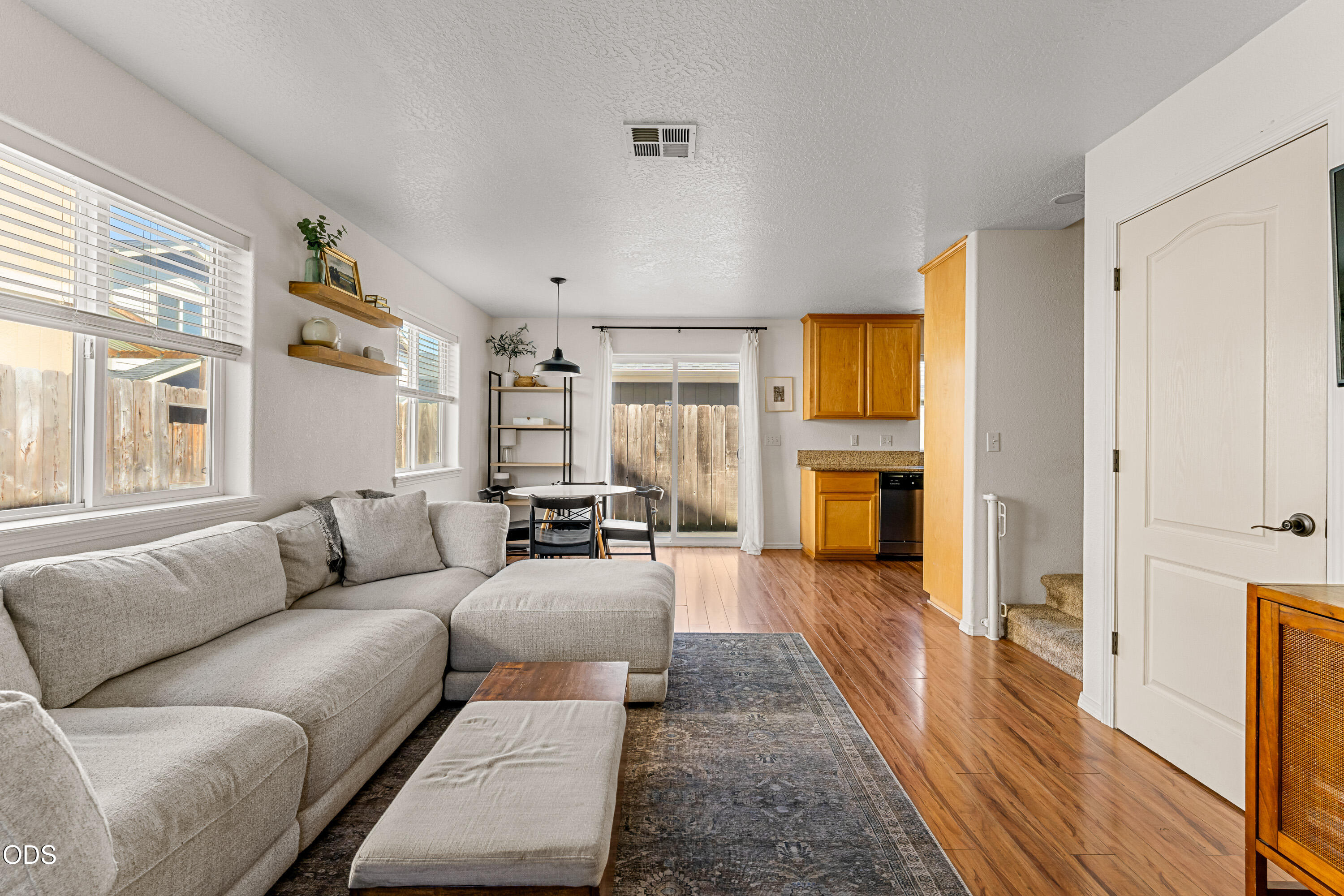 333 SW Bayou Place