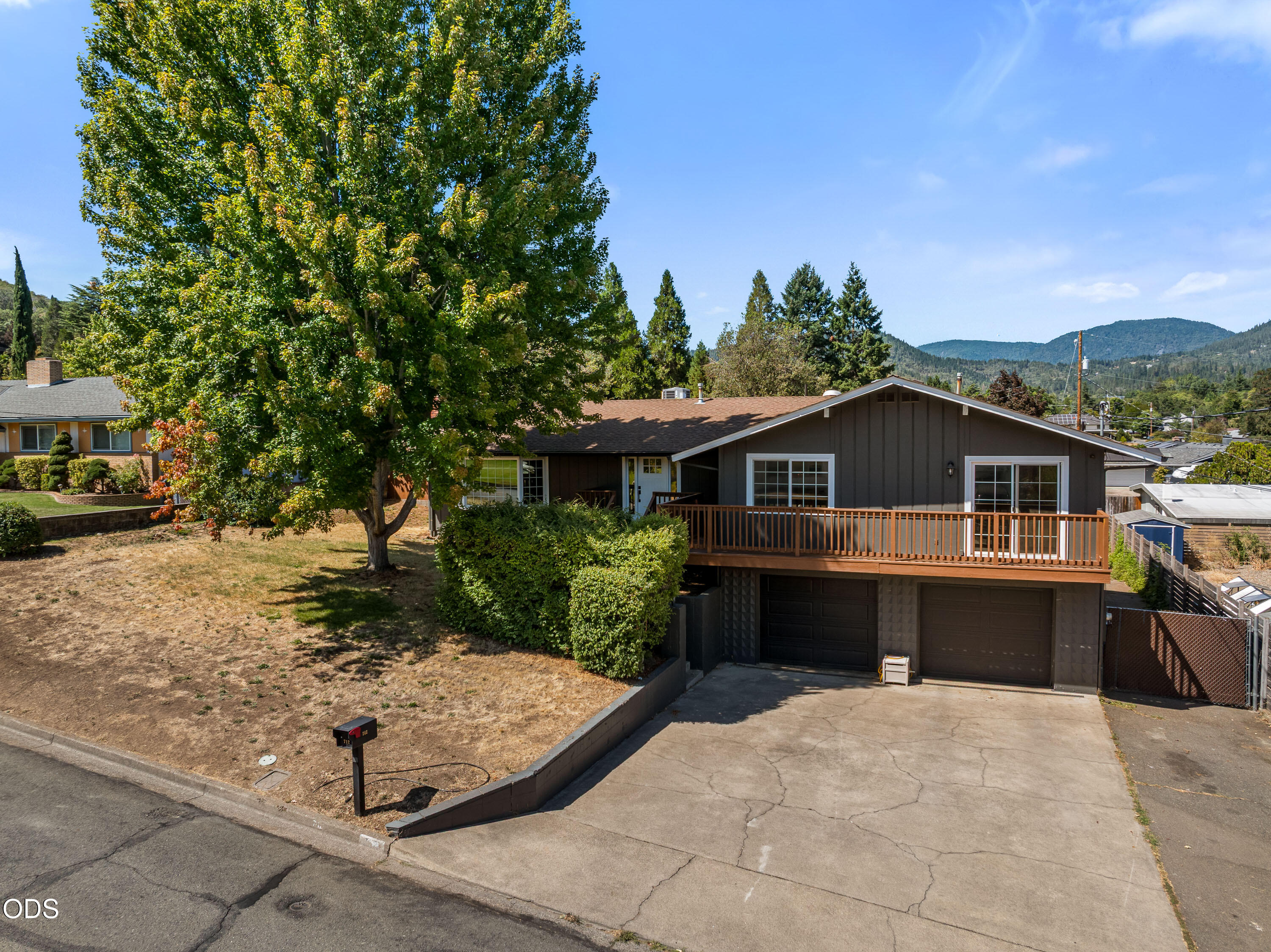 712 NW Savage Street