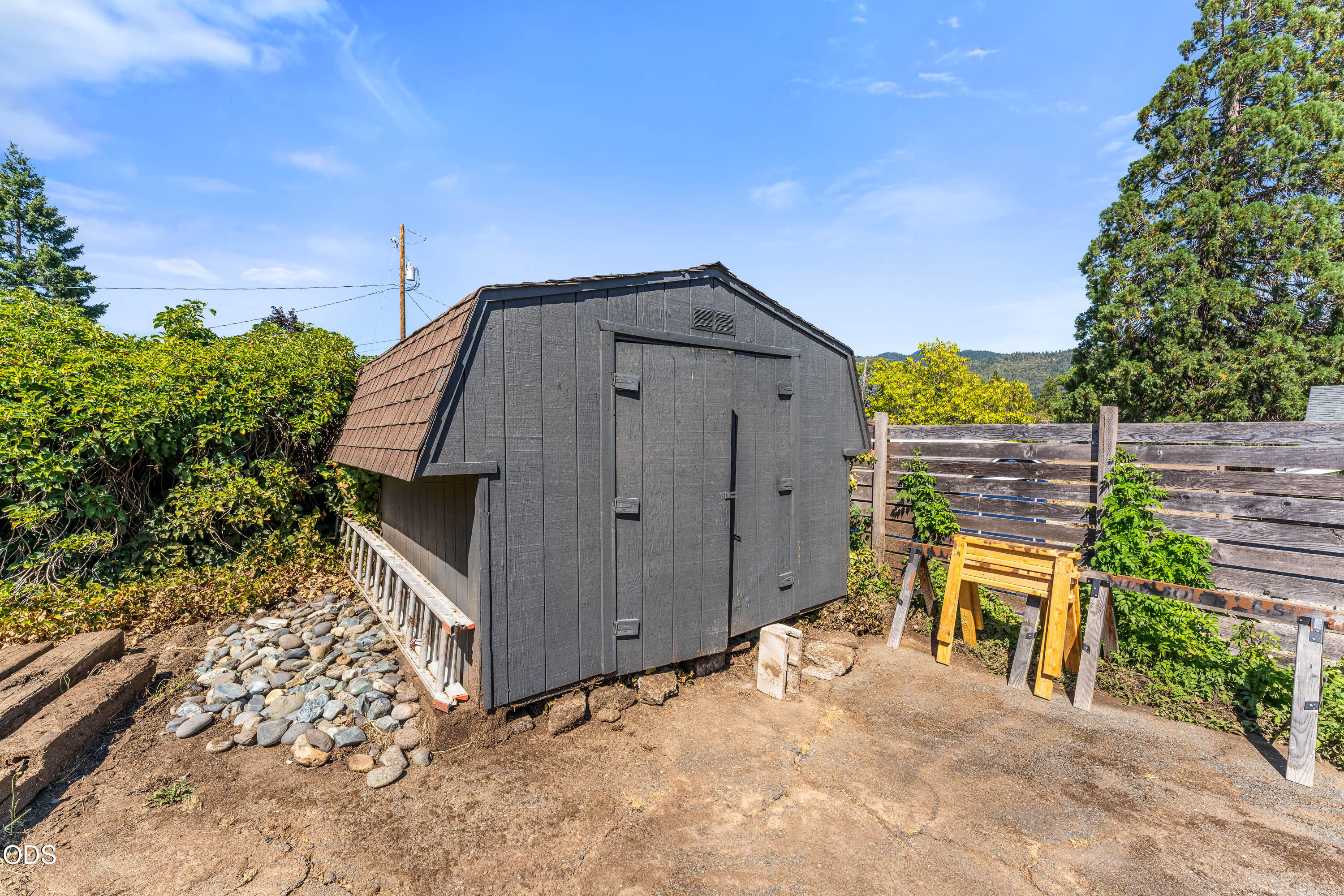 712 NW Savage Street