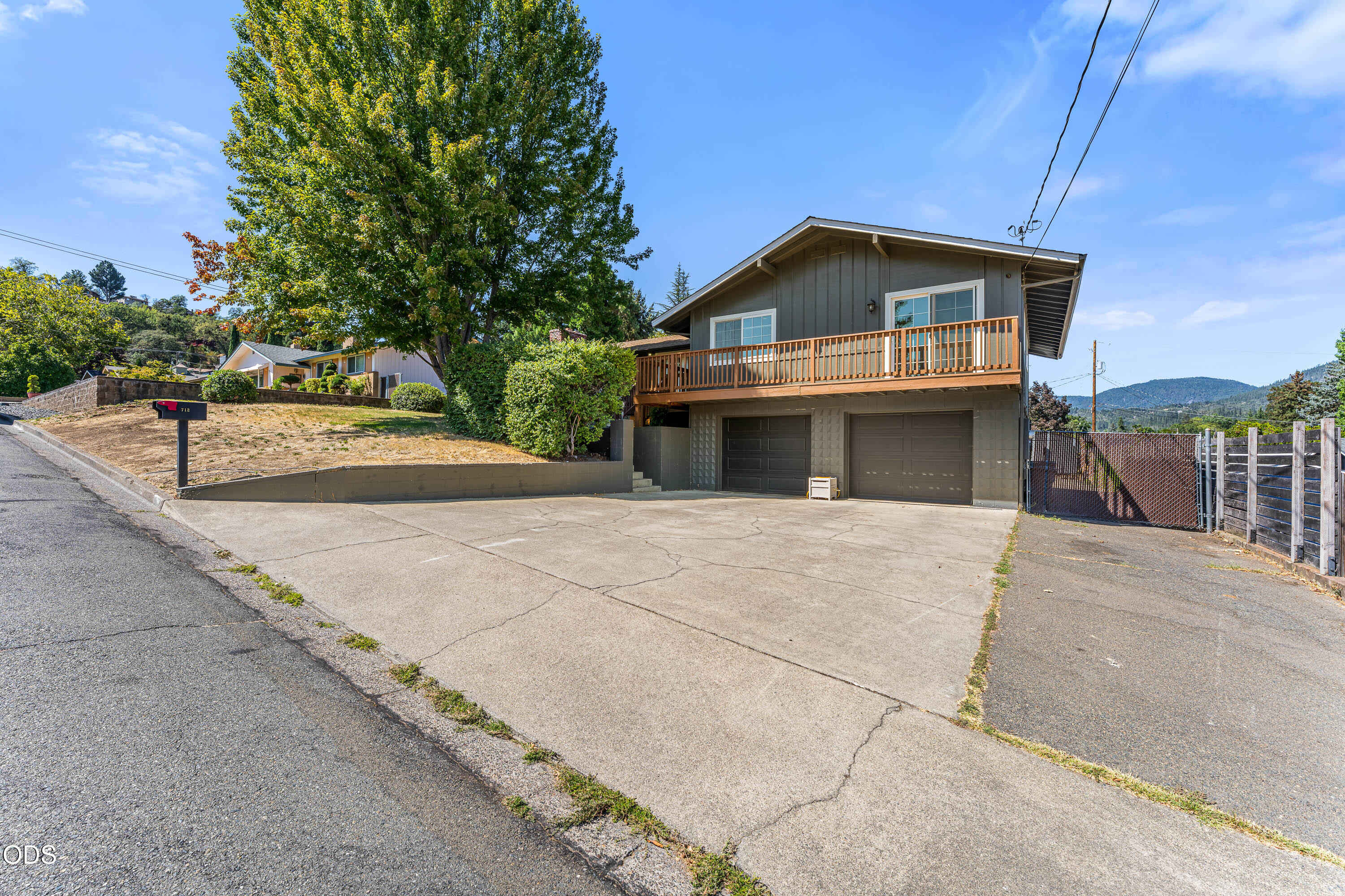 712 NW Savage Street