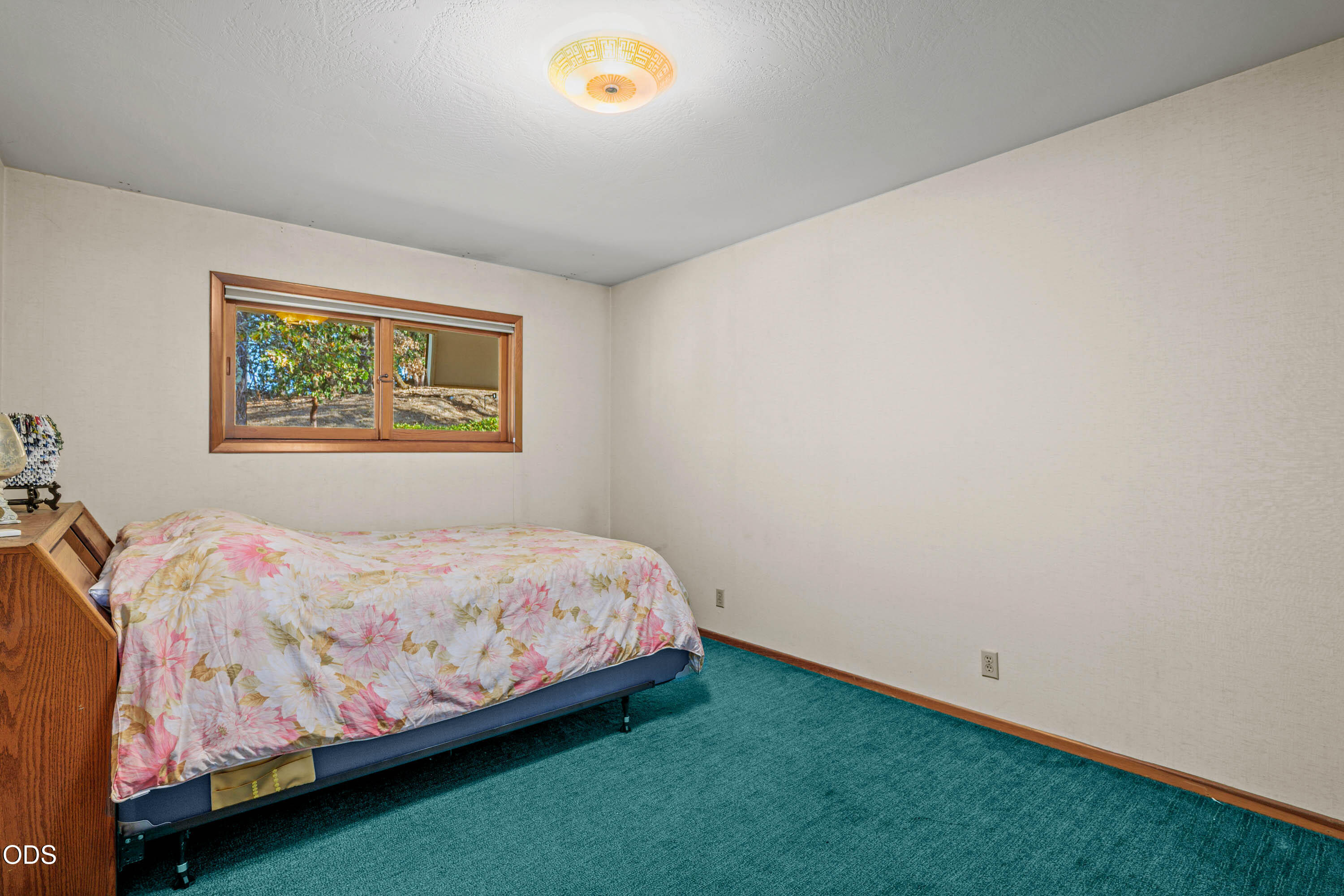 341 SE Hilltop Drive