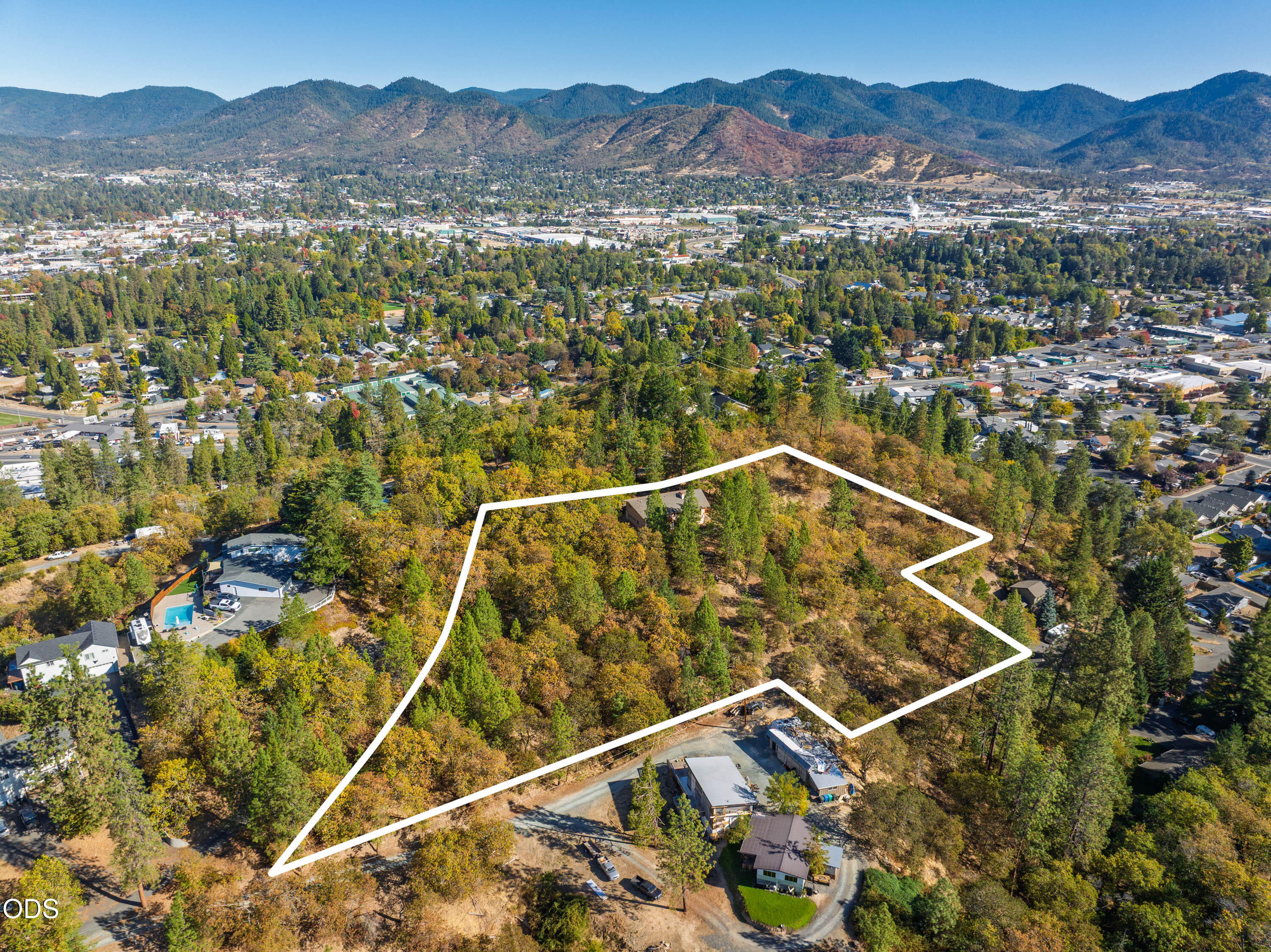 341 SE Hilltop Drive