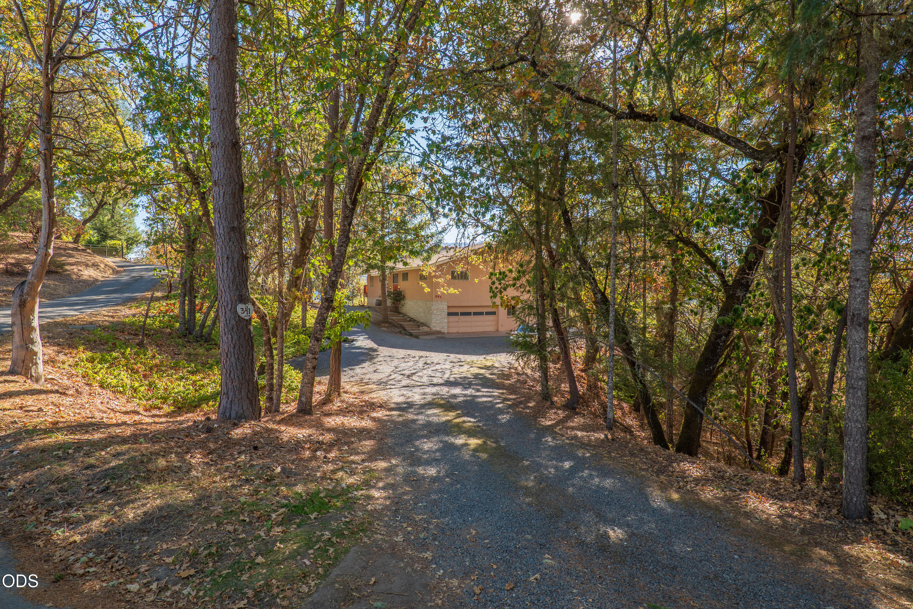 341 SE Hilltop Drive