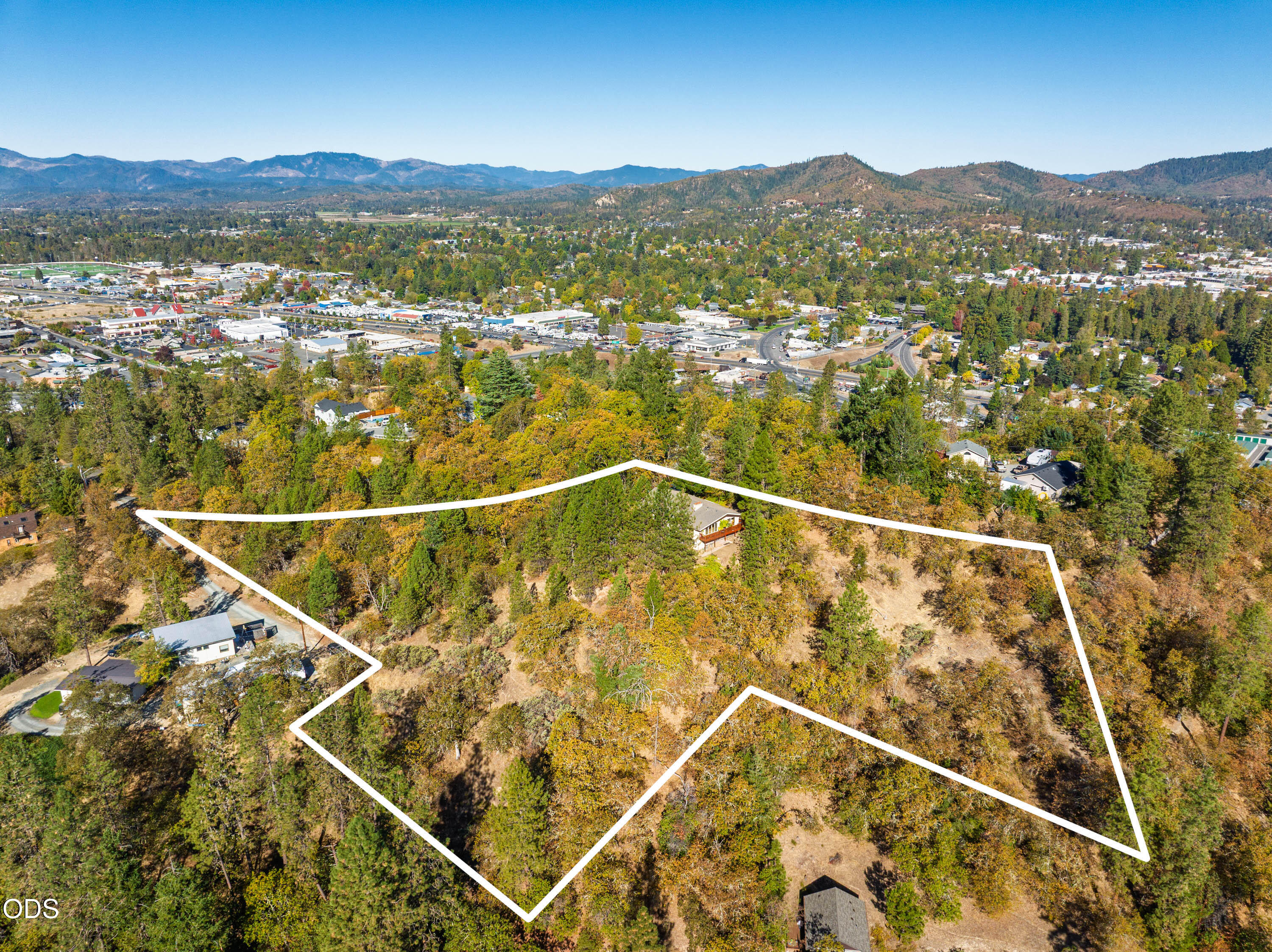 341 SE Hilltop Drive