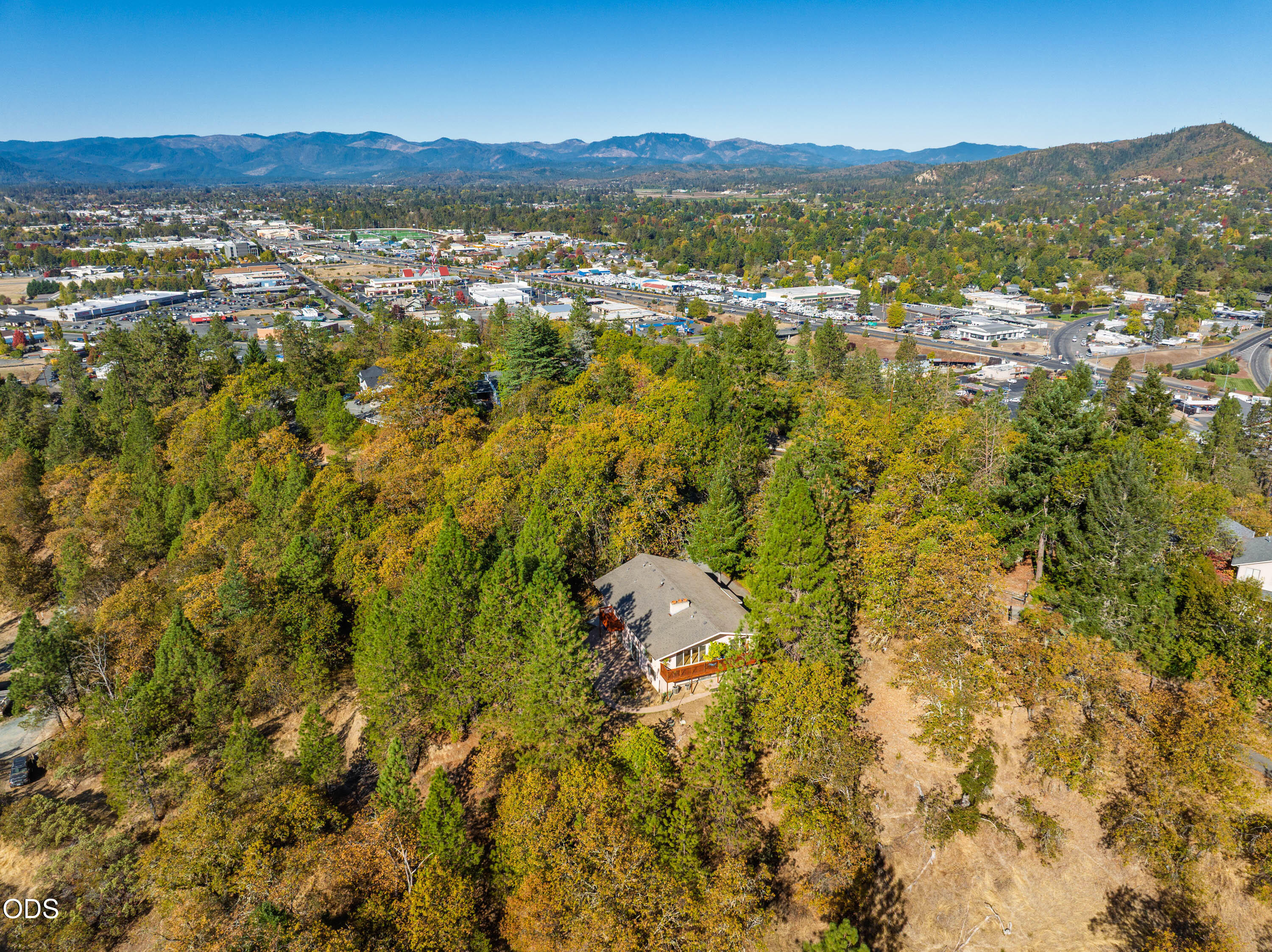 341 SE Hilltop Drive