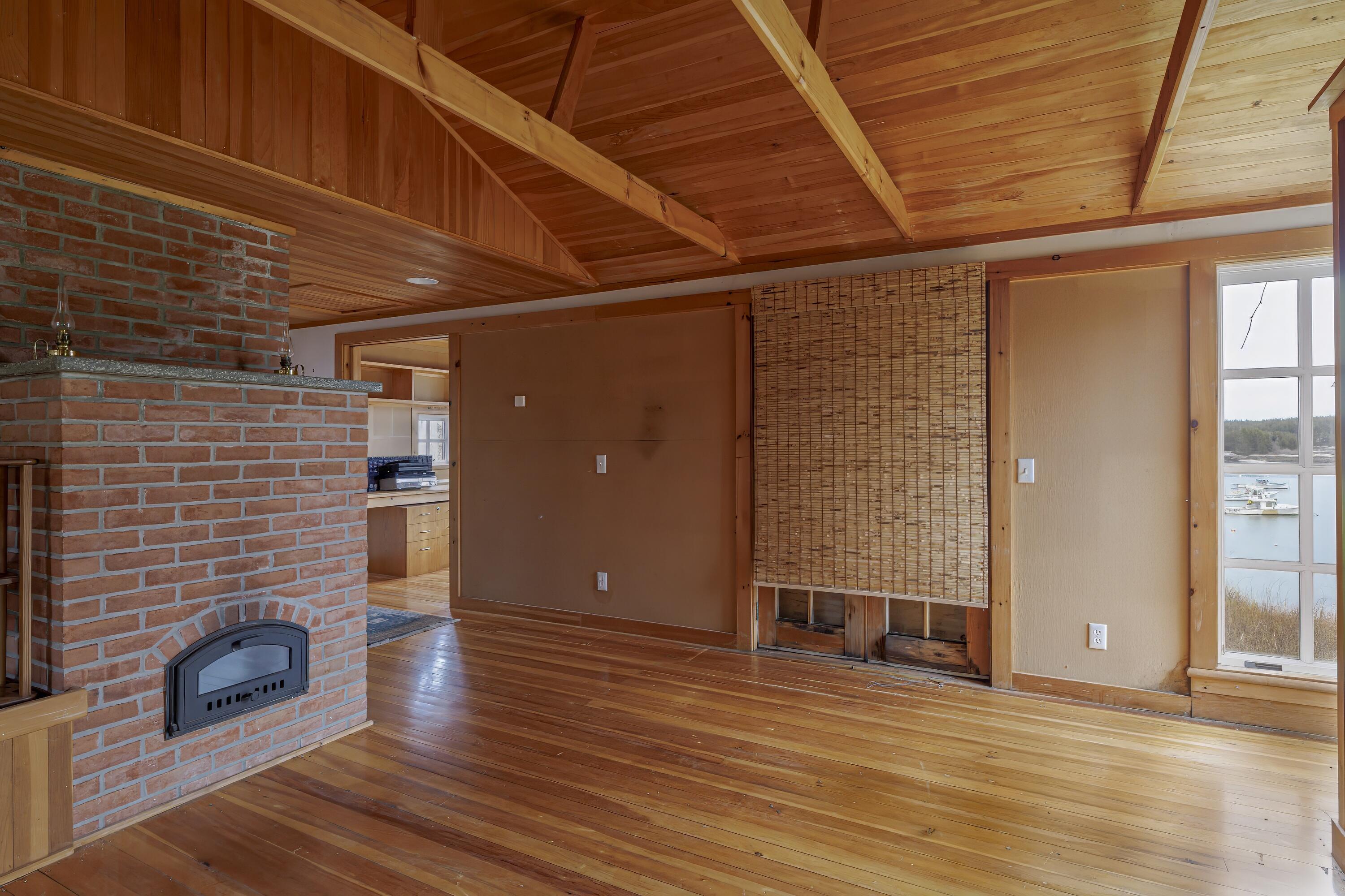 276 Harbor Road