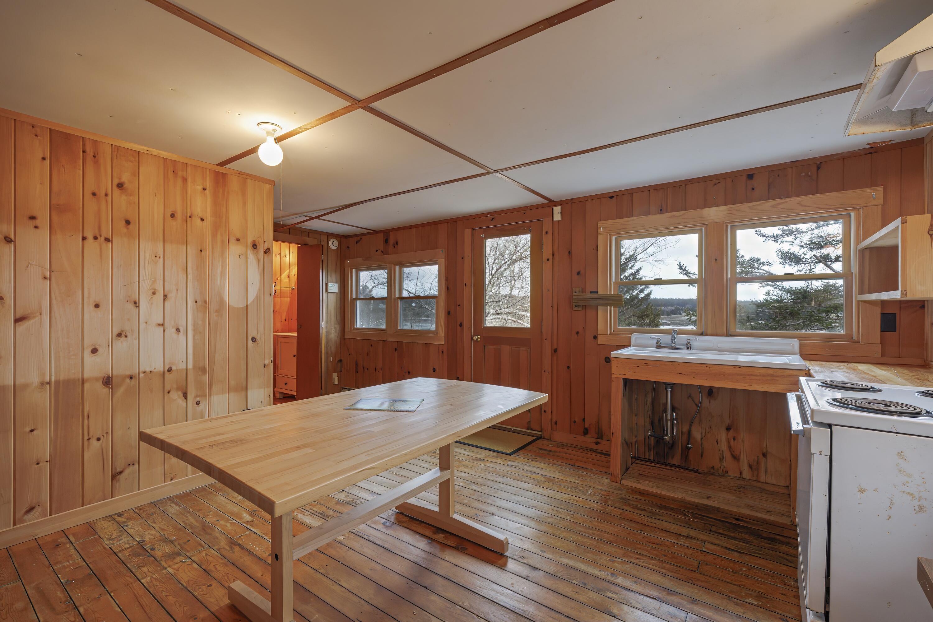 276 Harbor Road