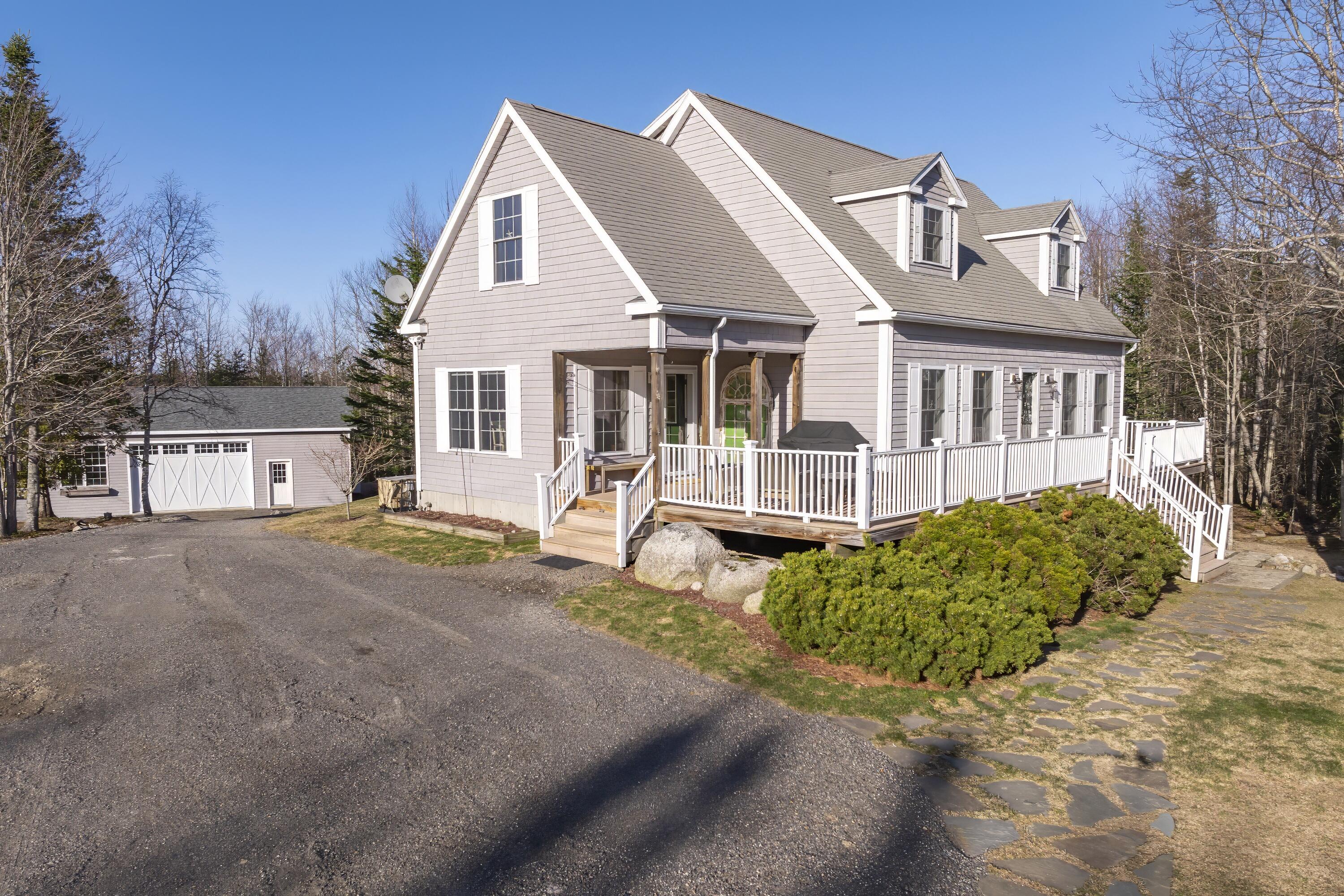 12 Lonely Oak Way