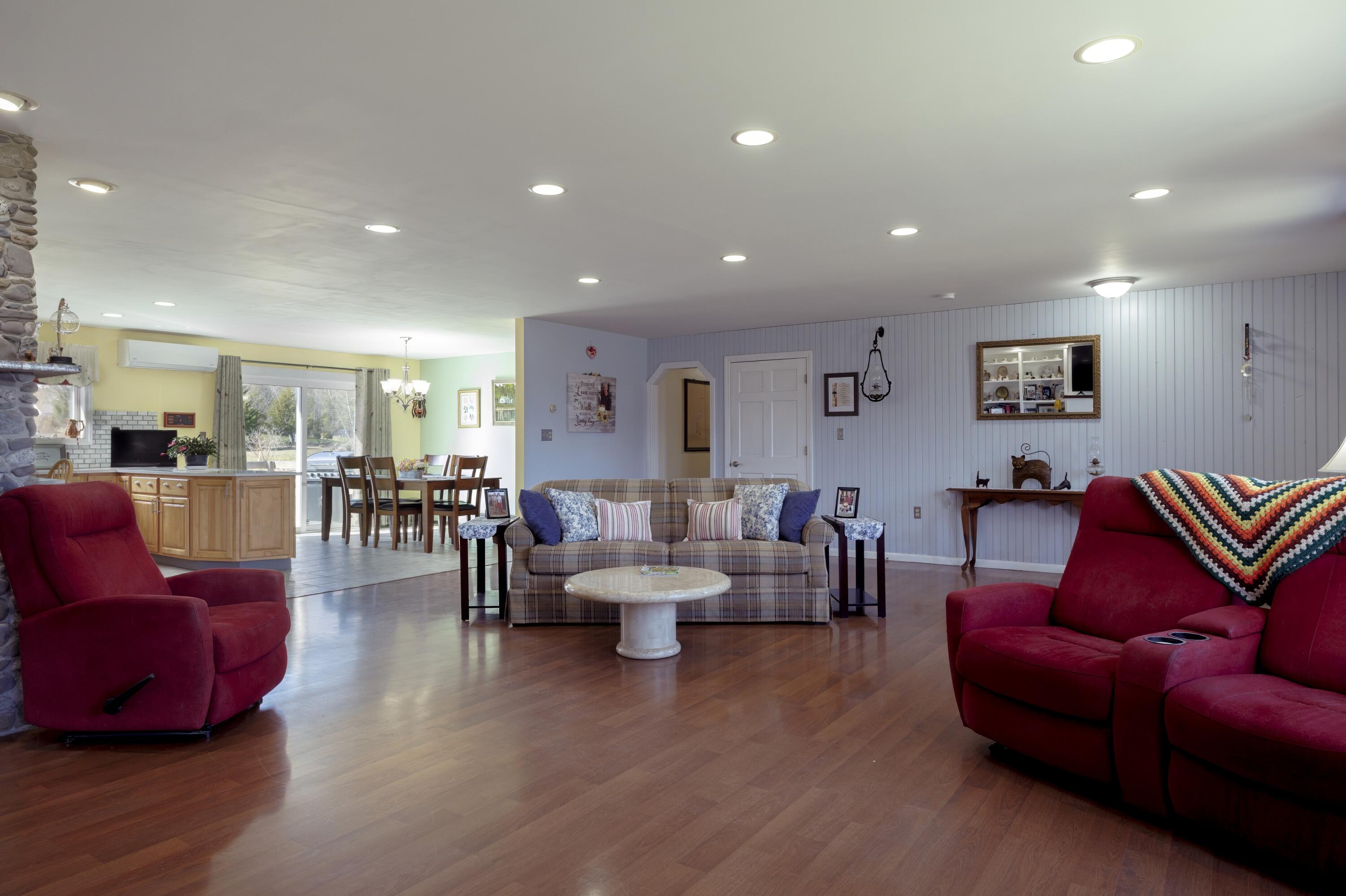 212 Jordan River Road