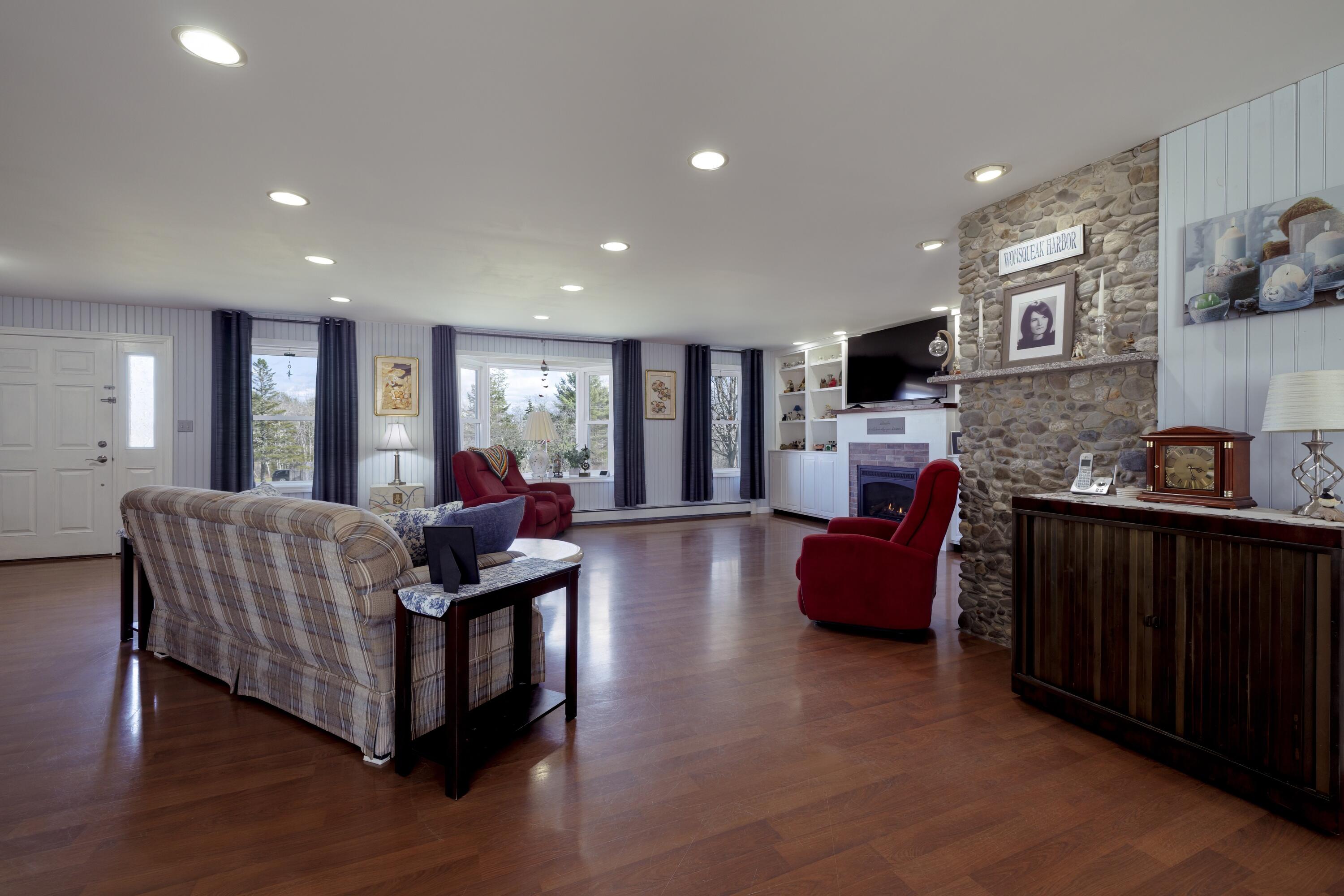 212 Jordan River Road