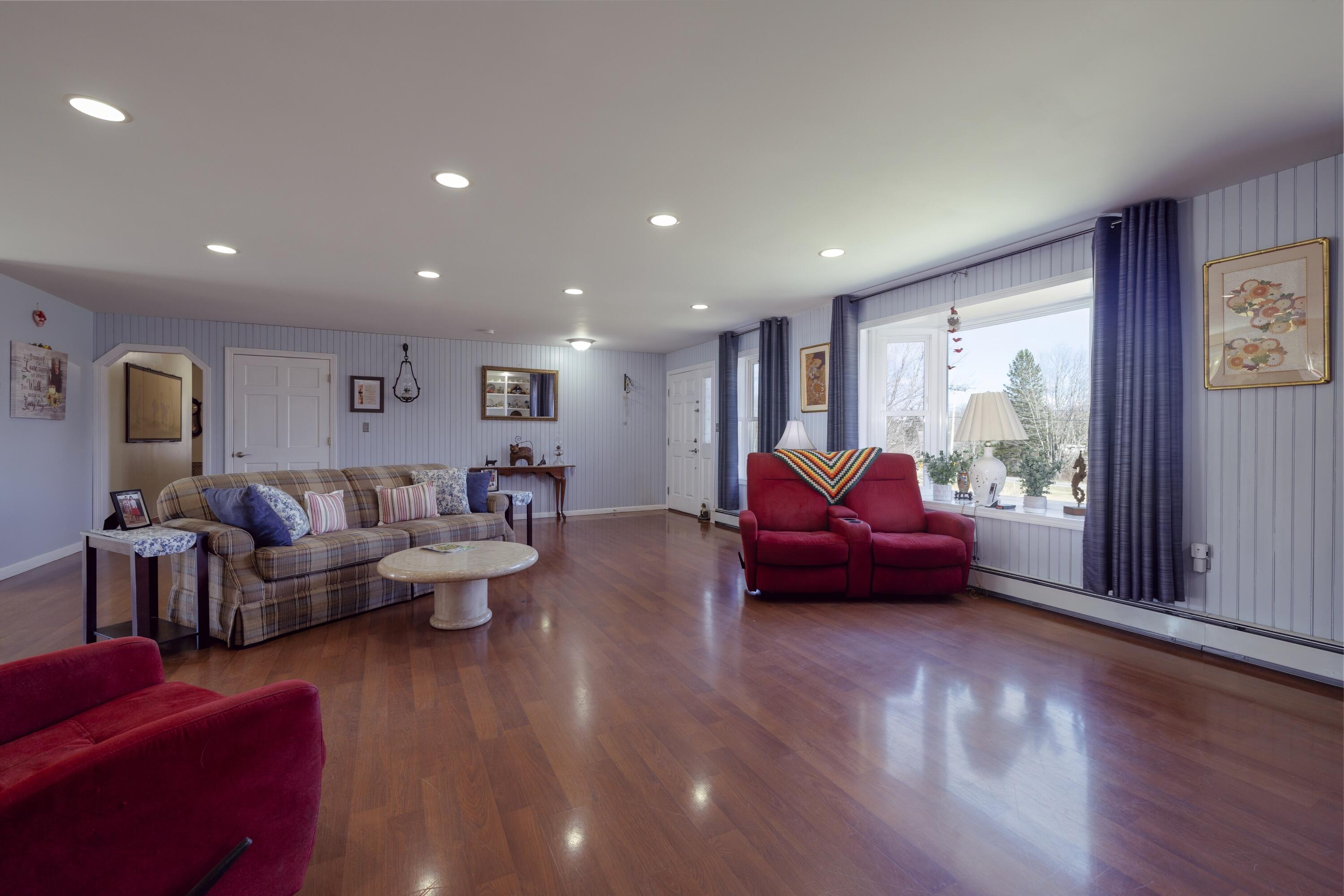212 Jordan River Road