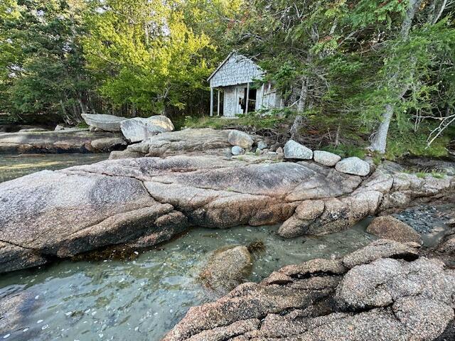 118 Loon Cove Lane