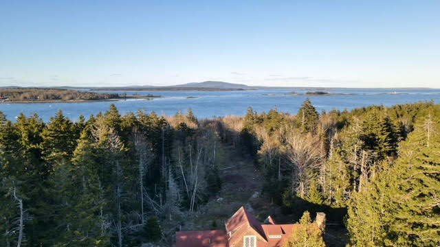 118 Loon Cove Lane
