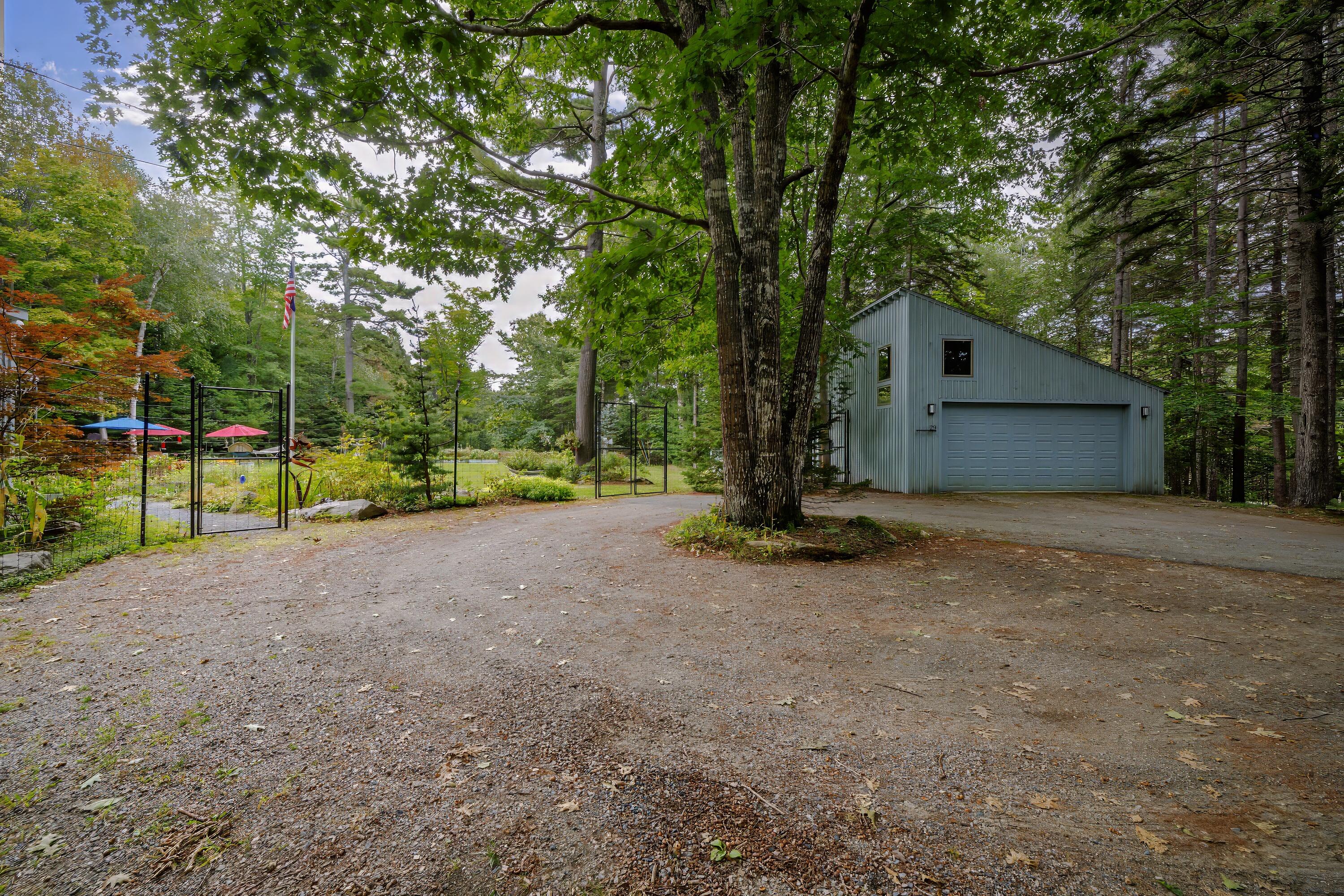 29 Whitney Farm Rd