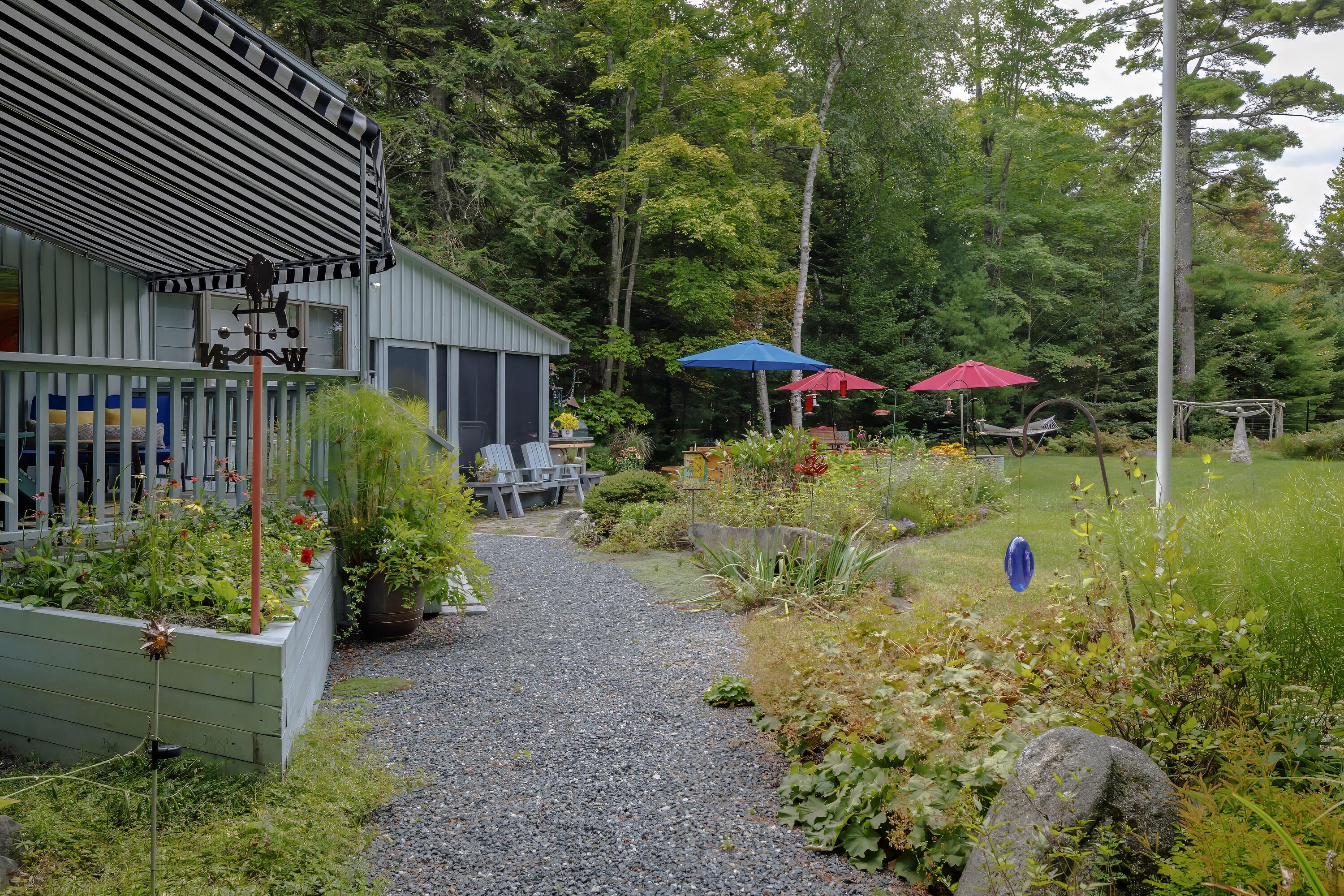 29 Whitney Farm Rd