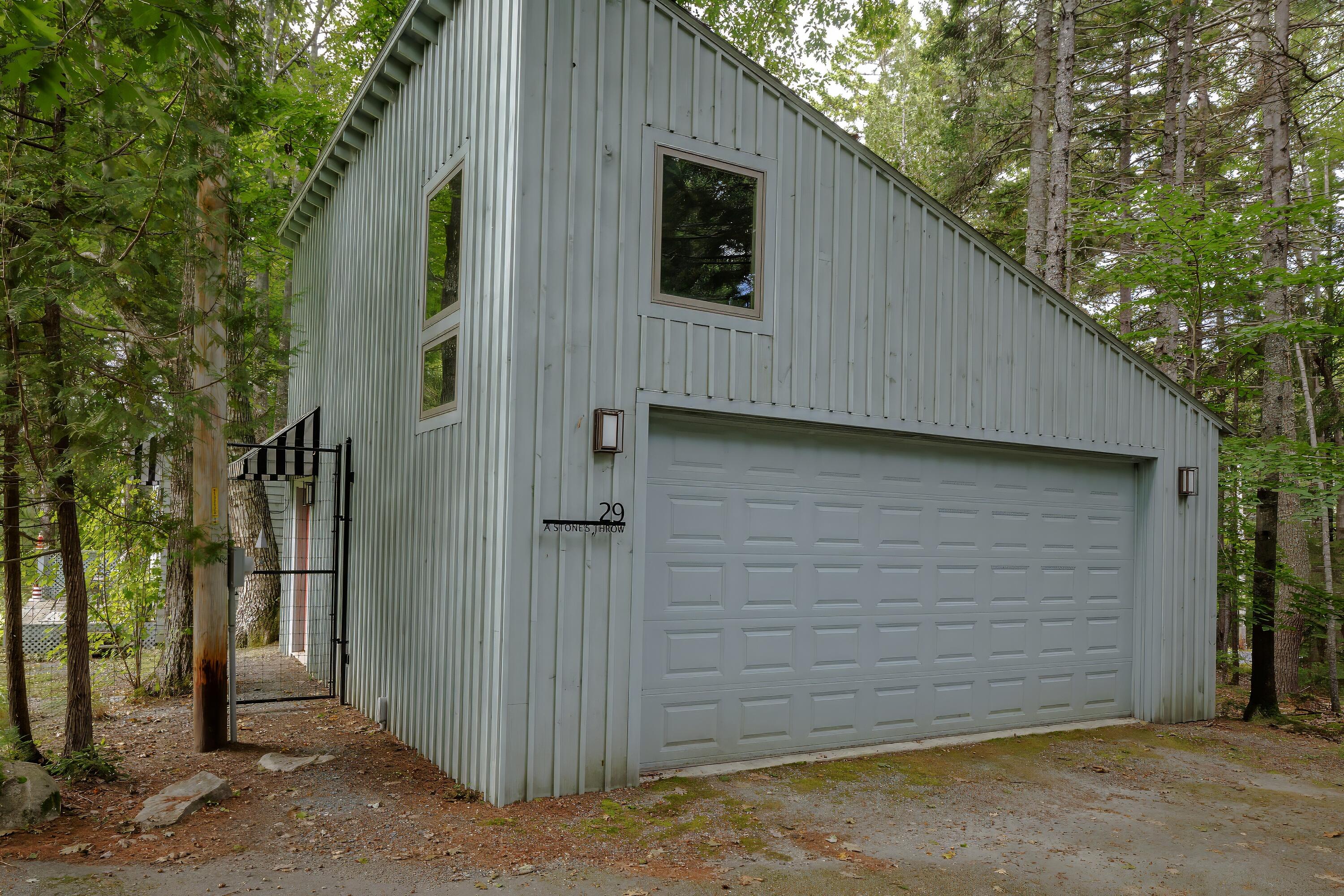 29 Whitney Farm Rd