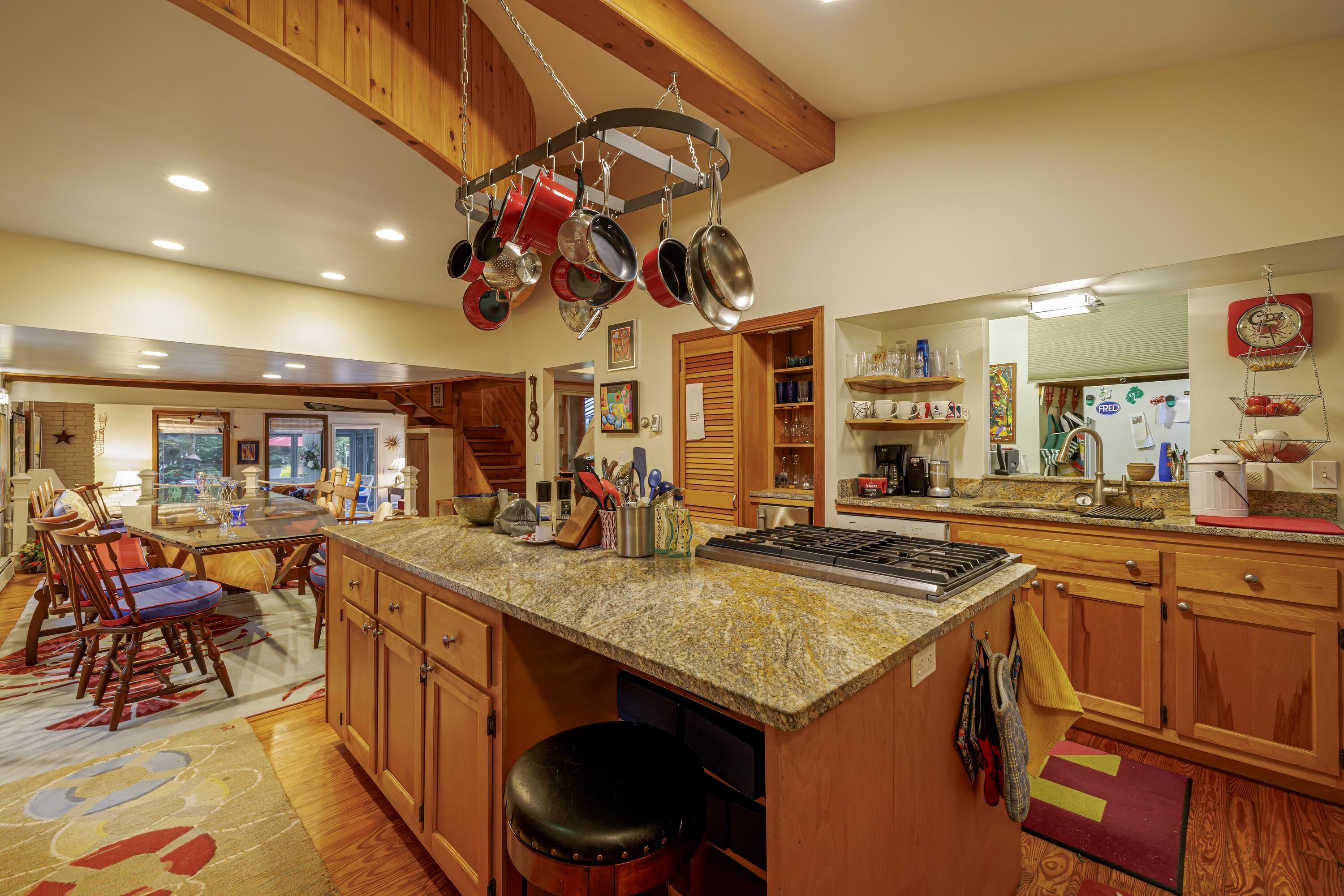 29 Whitney Farm Rd