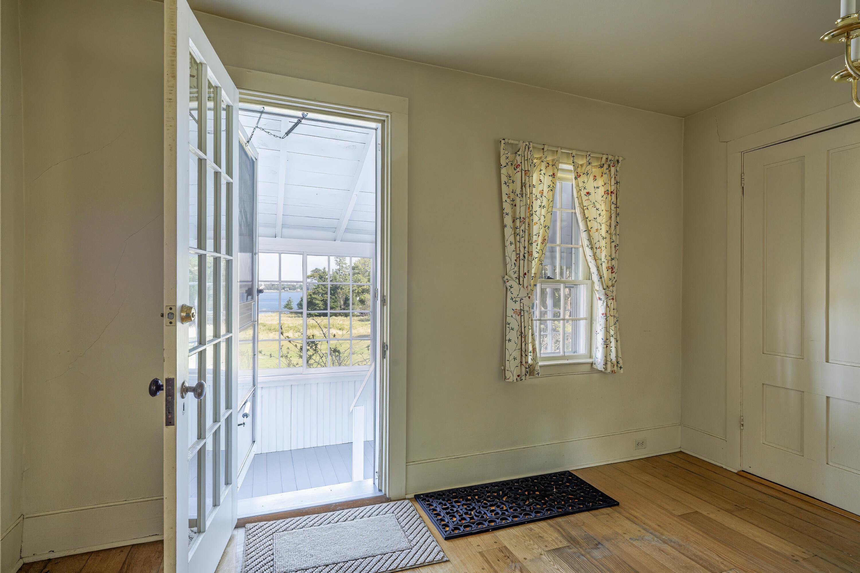 435 Seawall Road