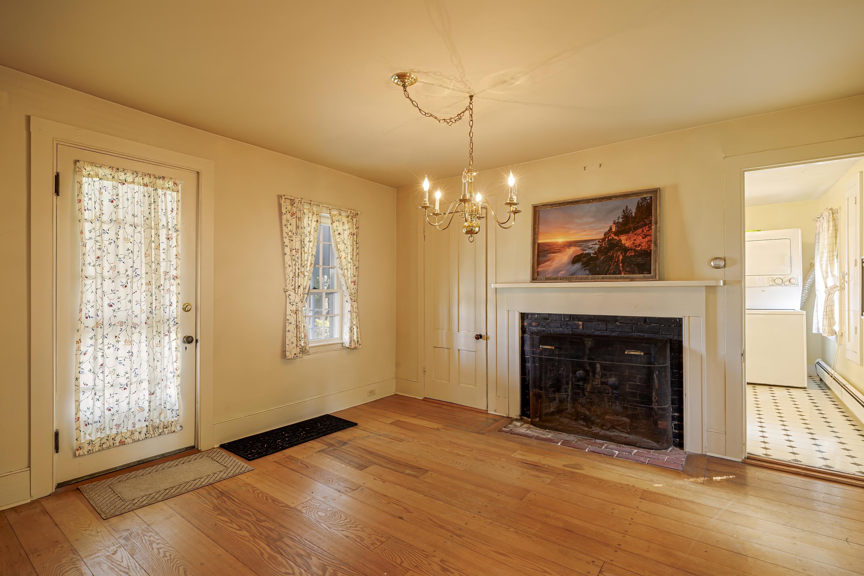 435 Seawall Road