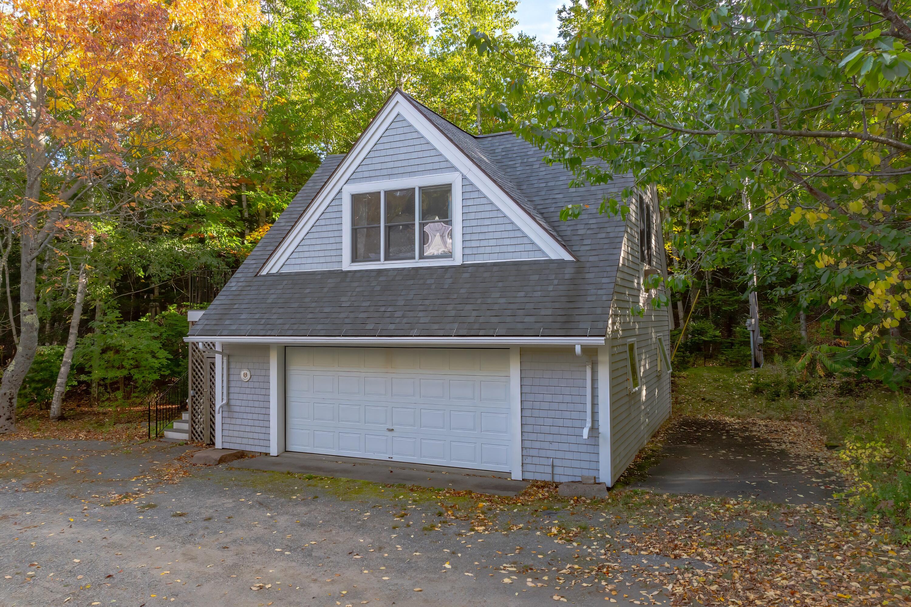 472 Schooner Head Road