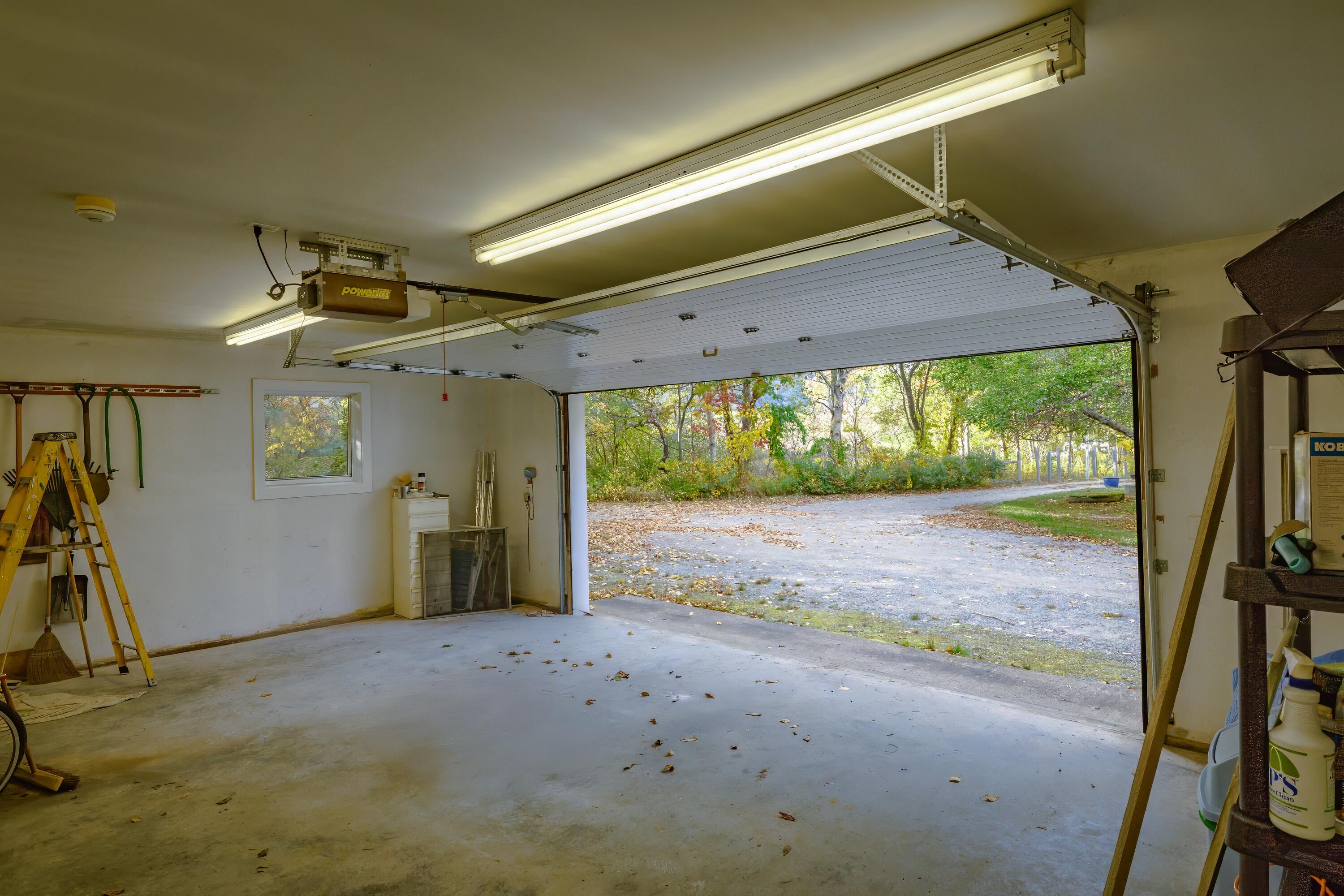 472 Schooner Head Road