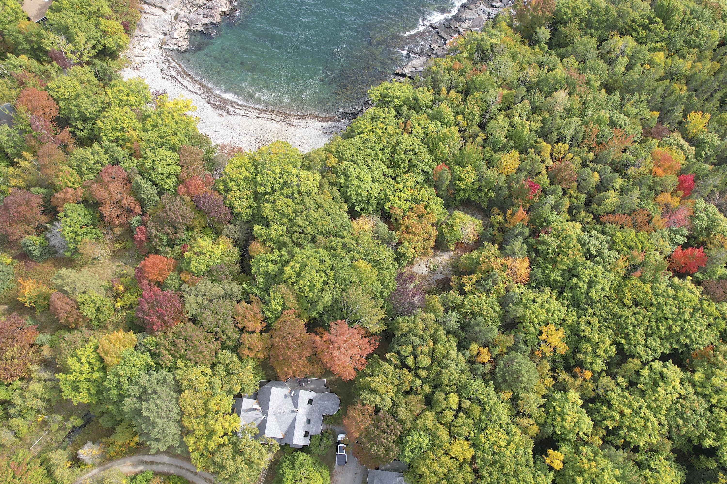 472 Schooner Head Road