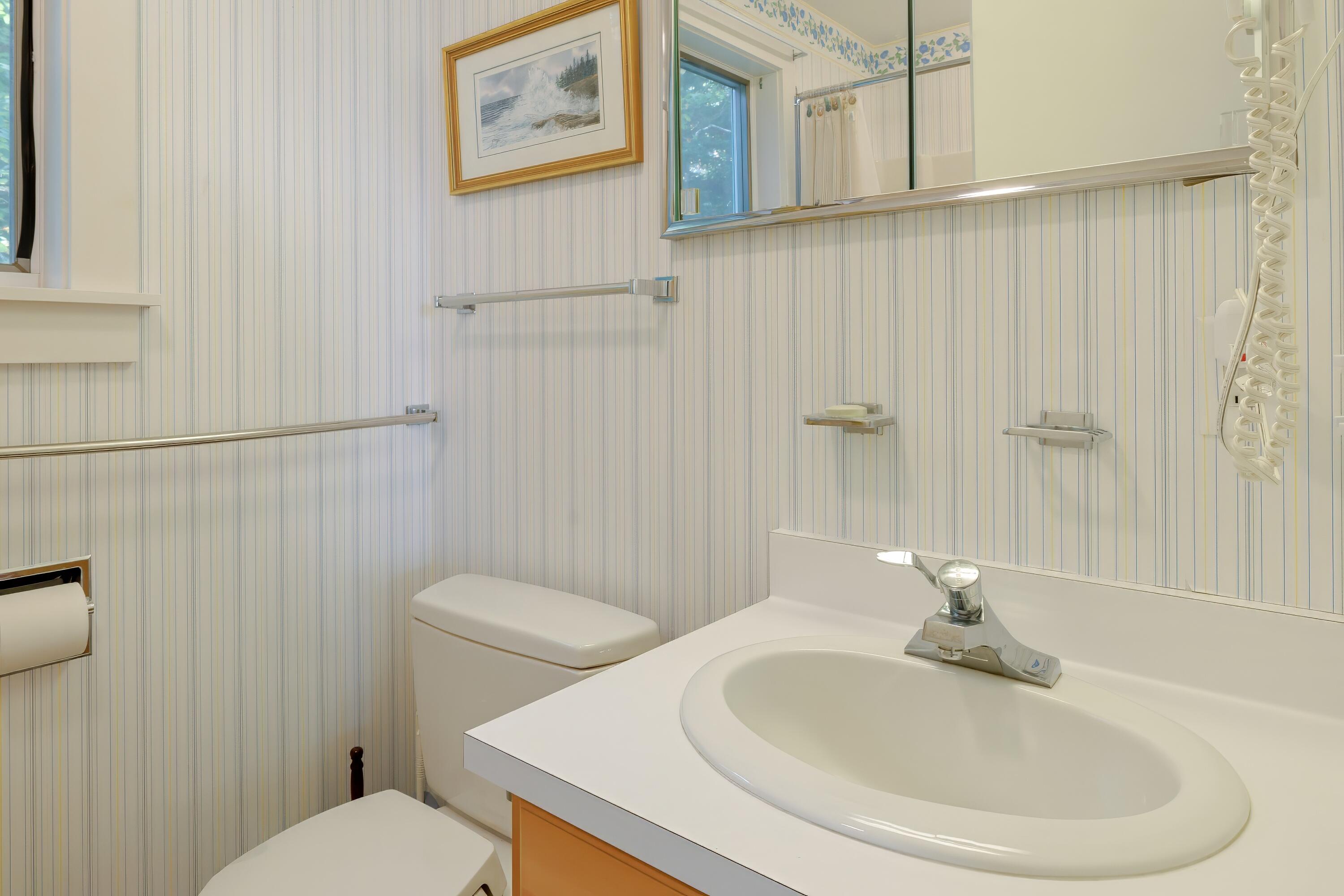 472 Schooner Head Road