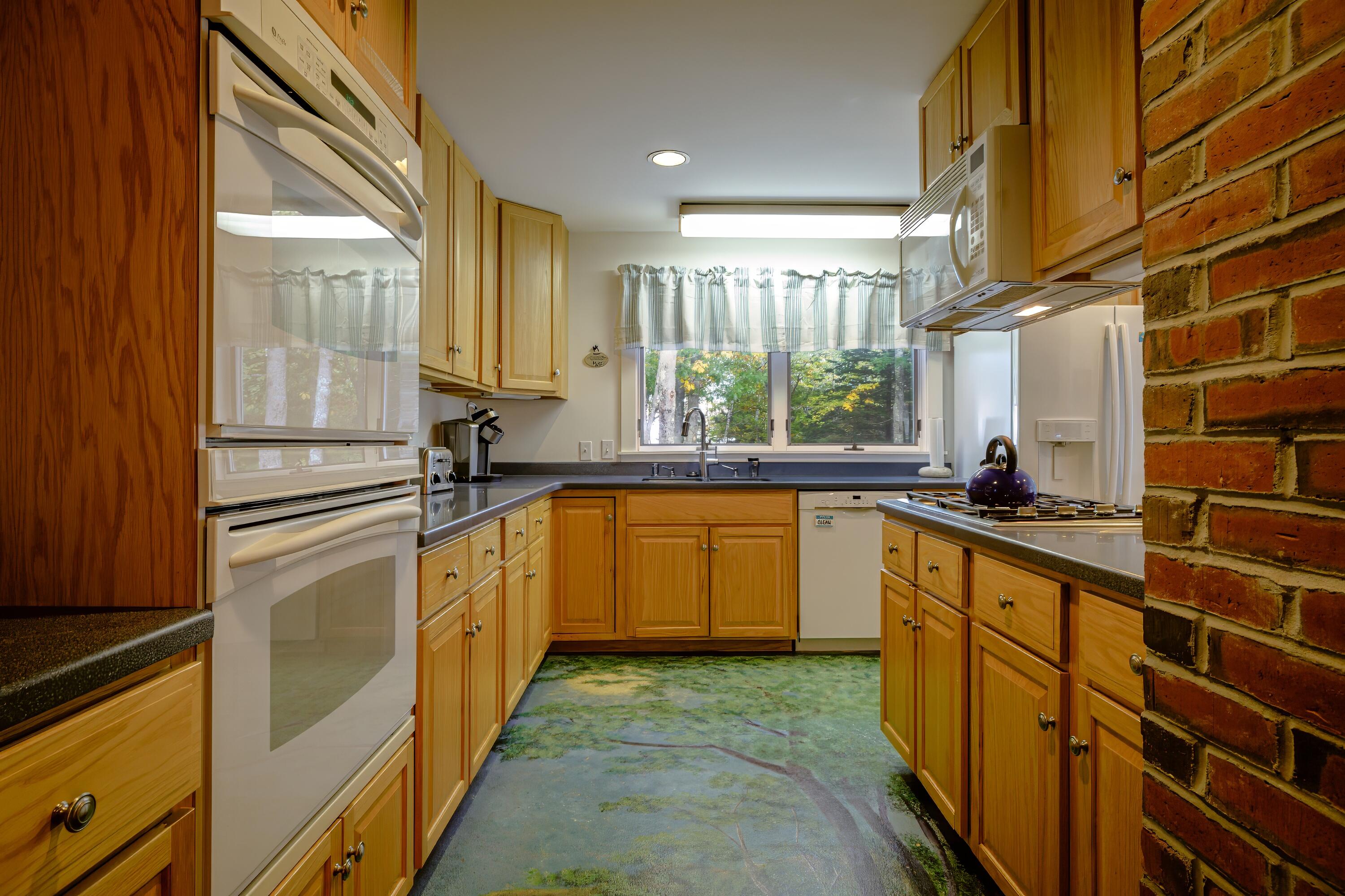 472 Schooner Head Road