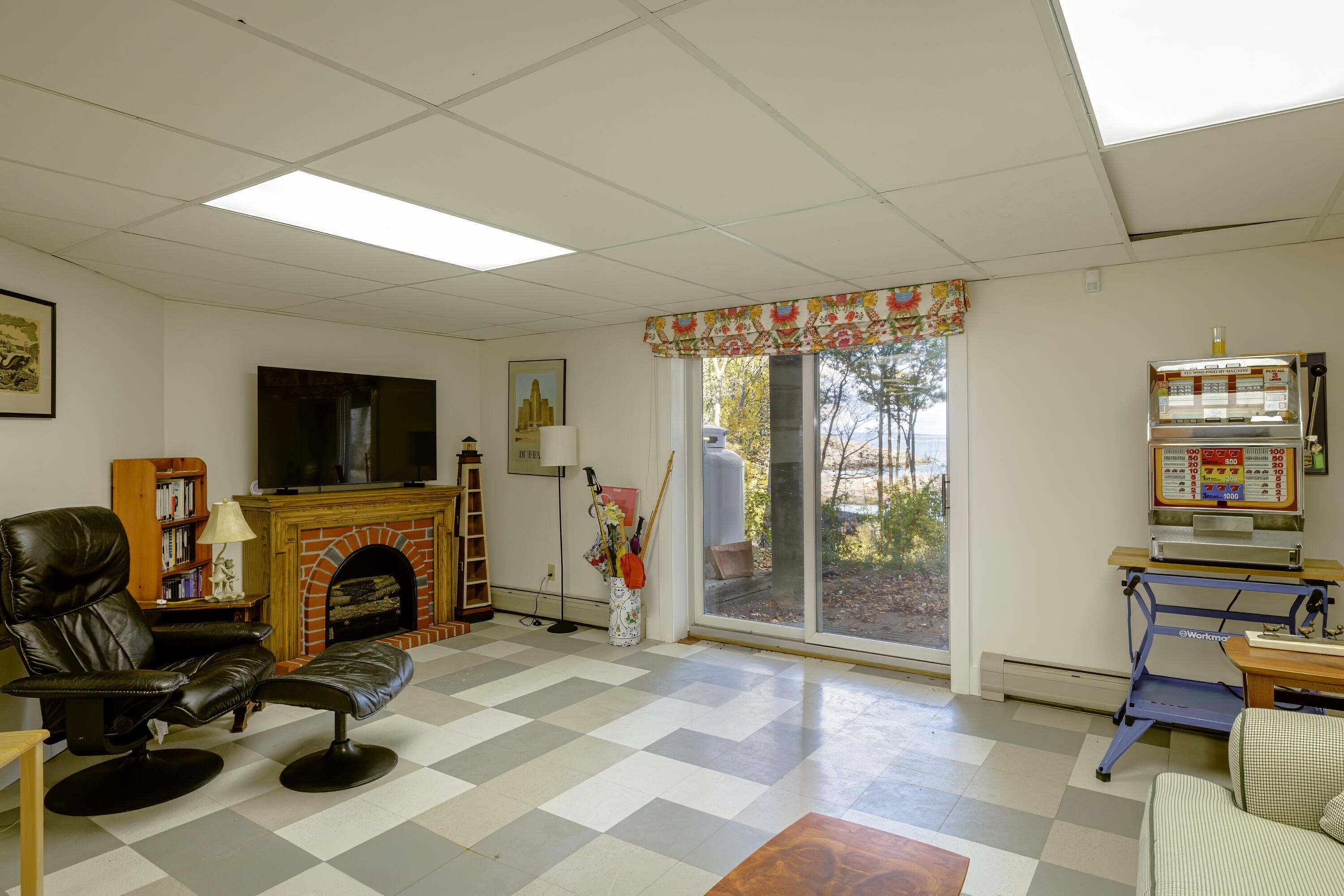 472 Schooner Head Road