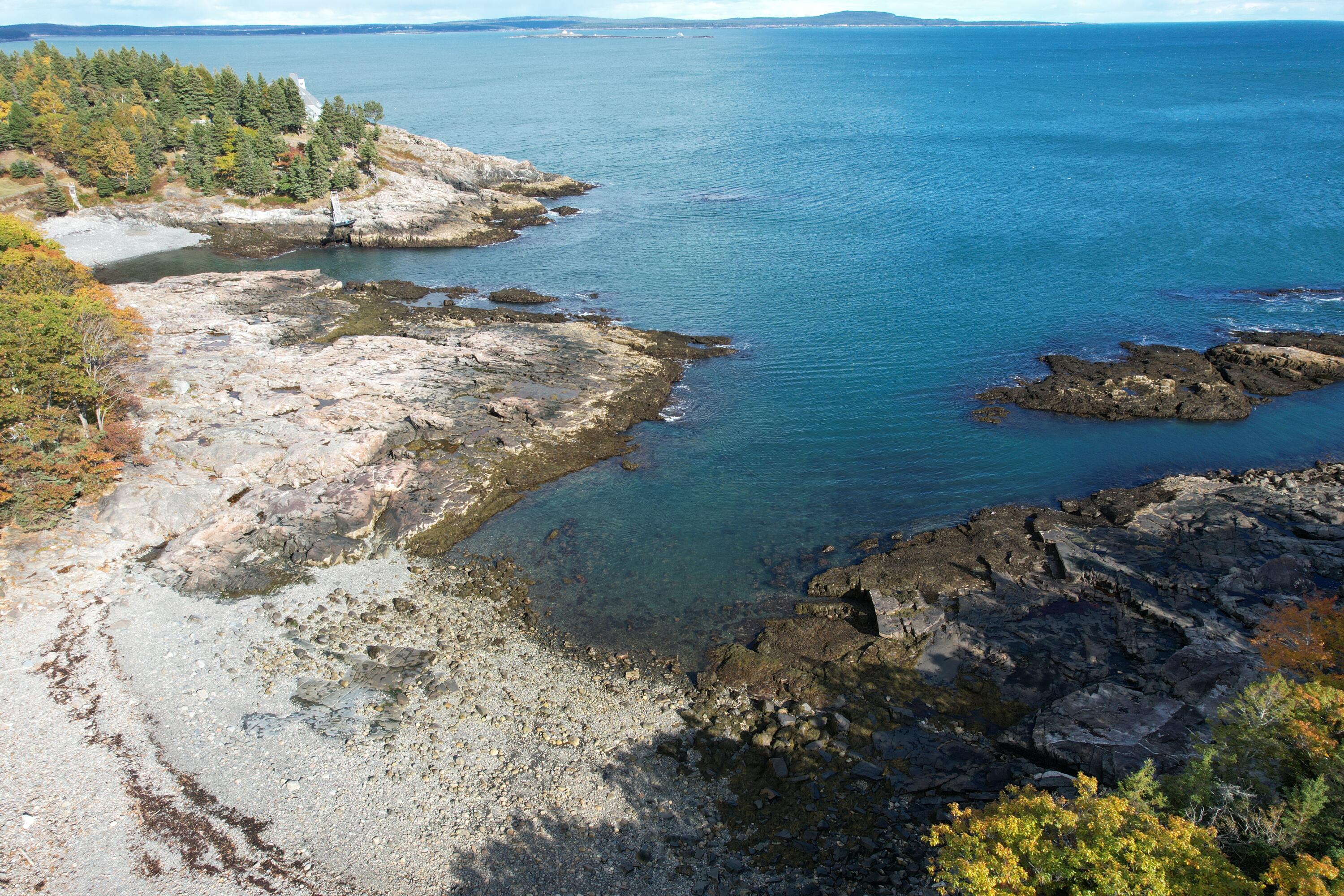 472 Schooner Head Road