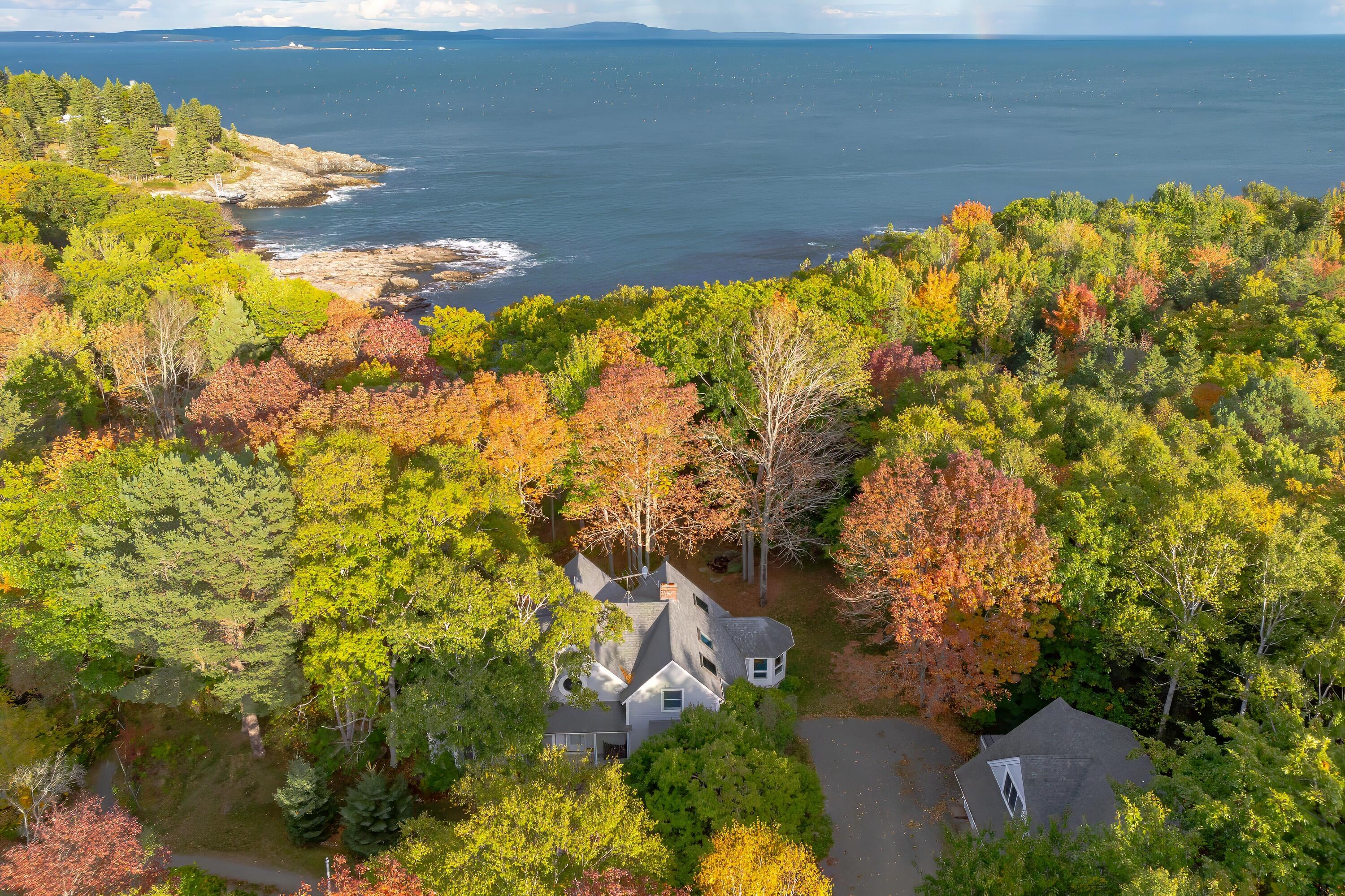 472 Schooner Head Road