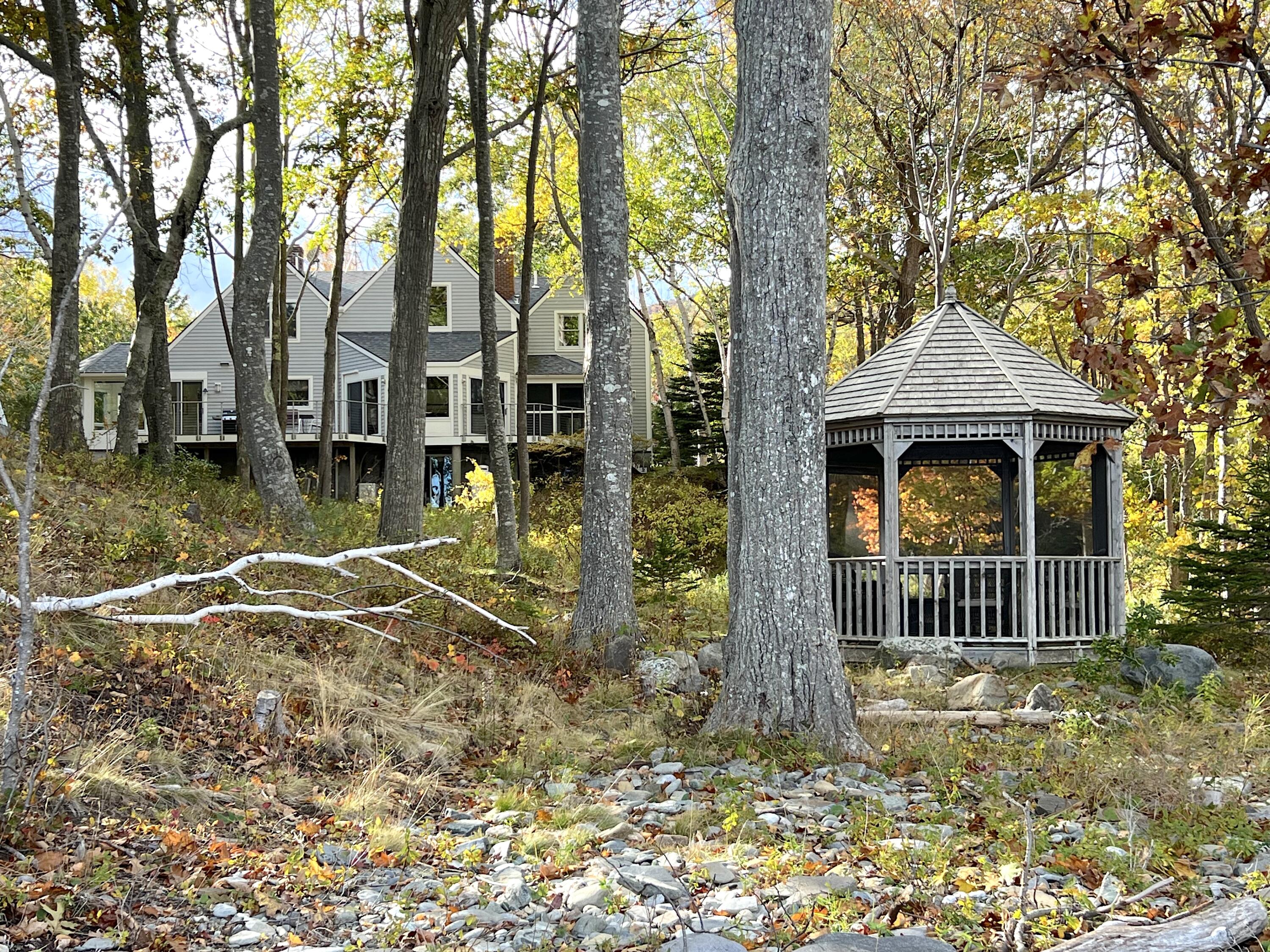 472 Schooner Head Road