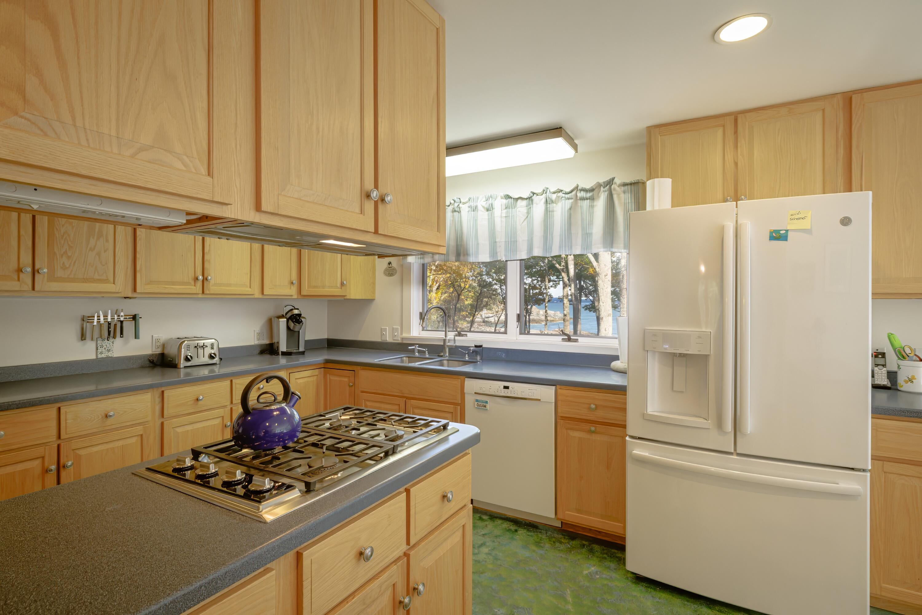 472 Schooner Head Road