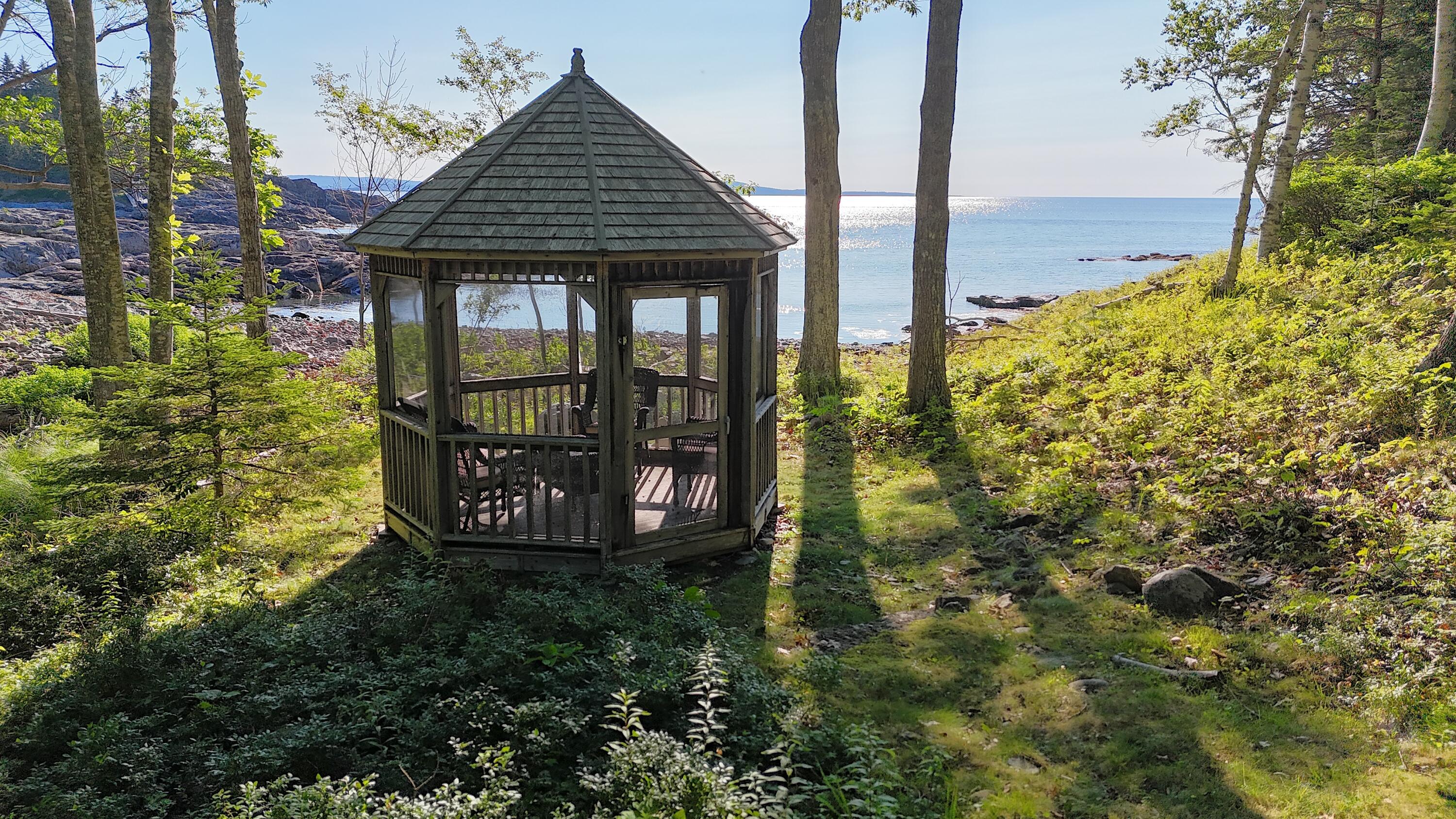 472 Schooner Head Road