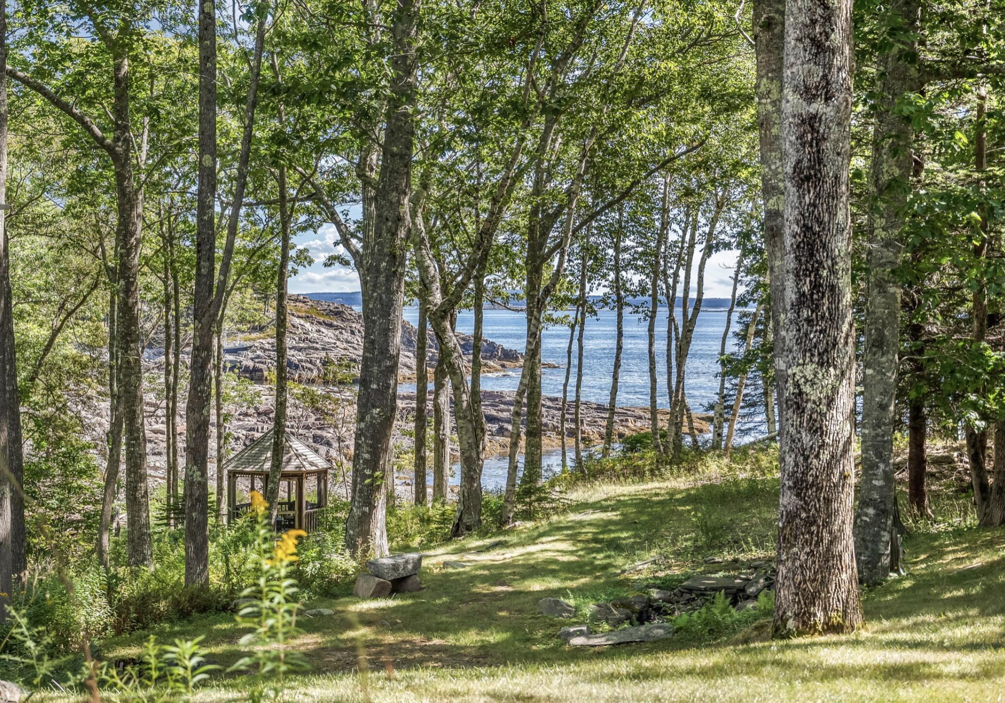 472 Schooner Head Road