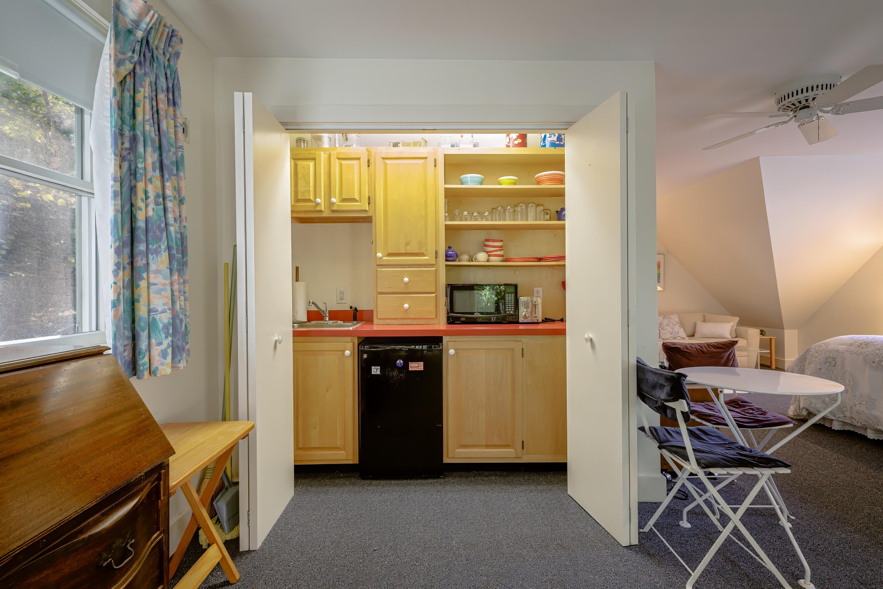 472 Schooner Head Road