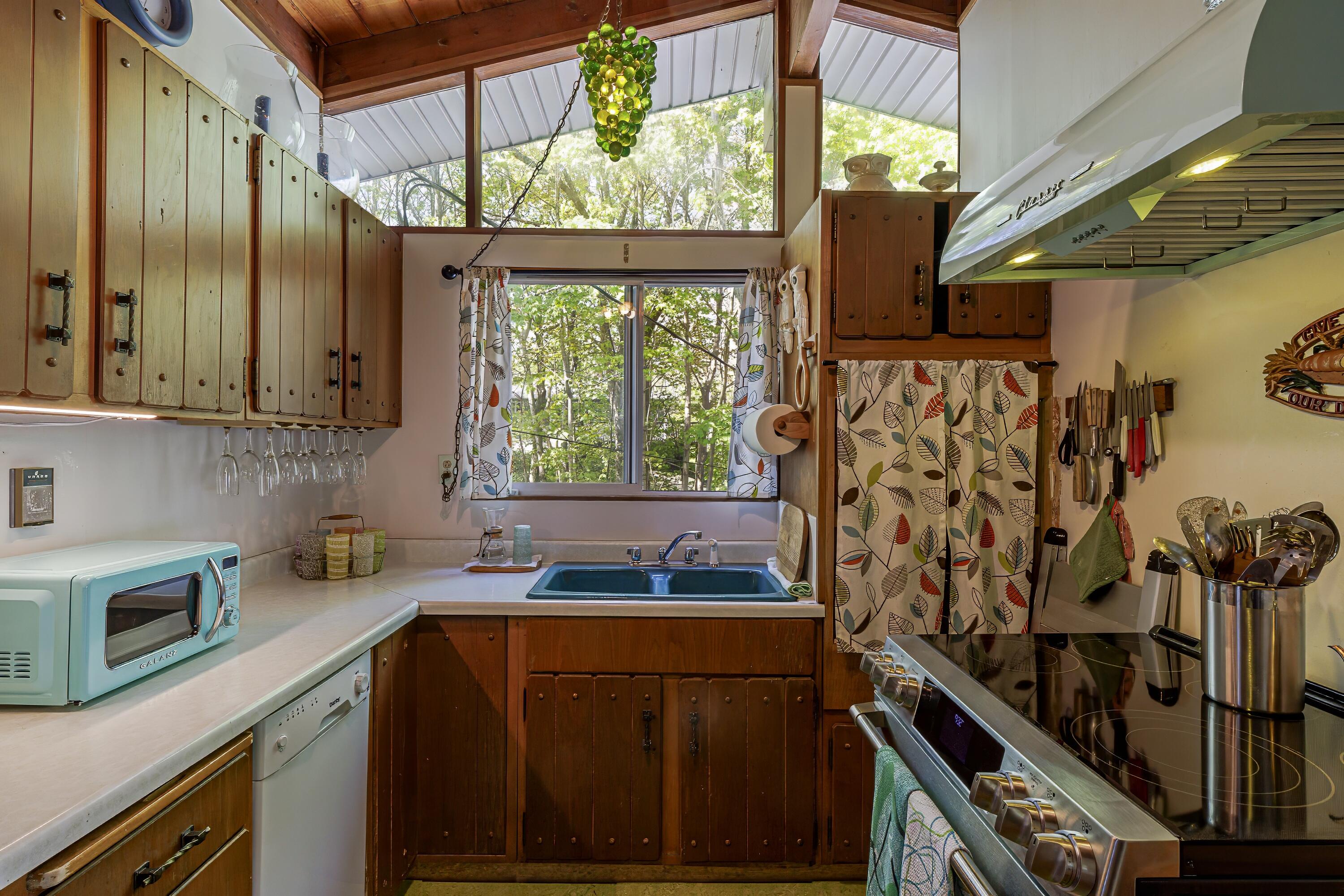 27 Eagle Lake Road