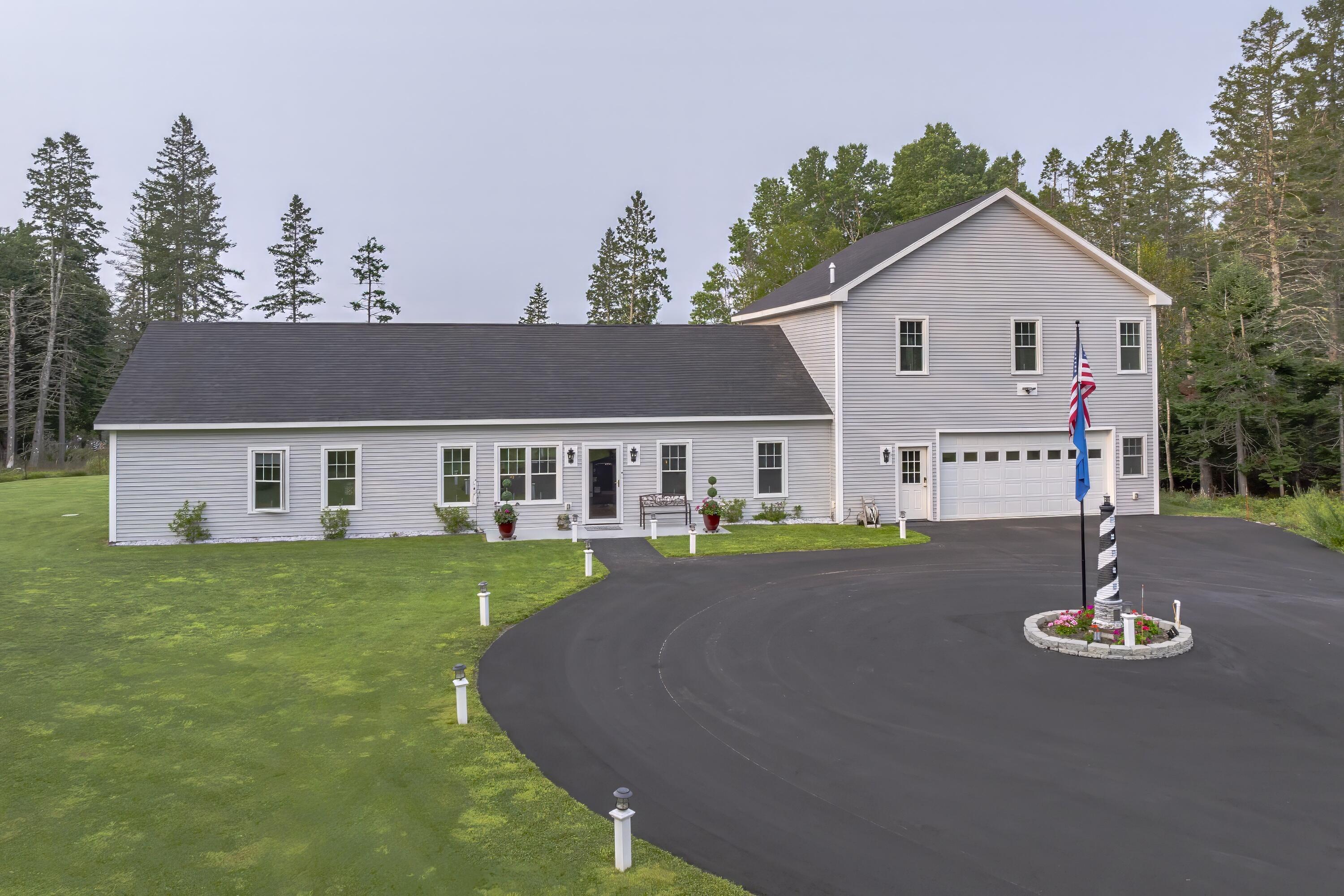 153 Woodcock Ln