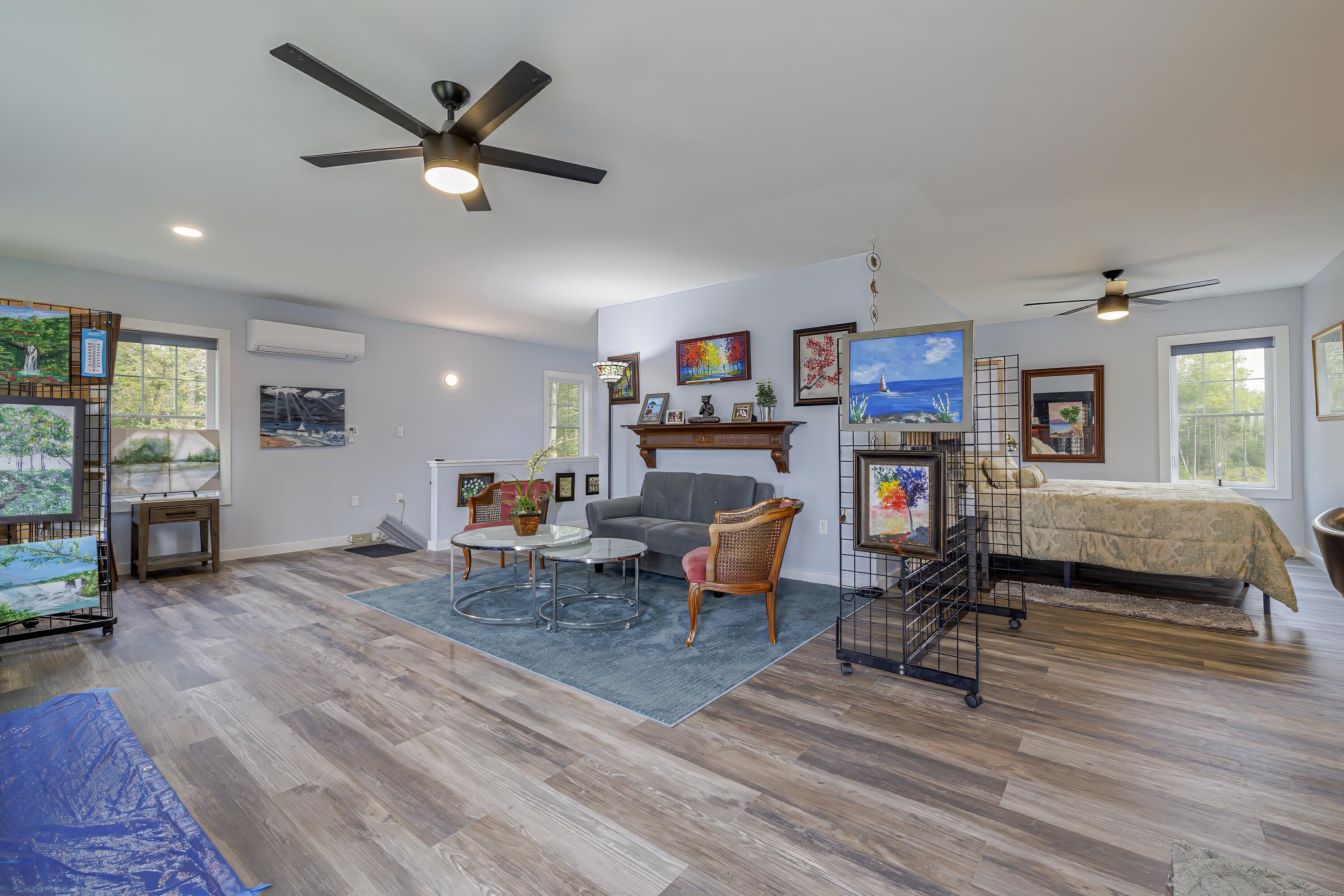 153 Woodcock Ln