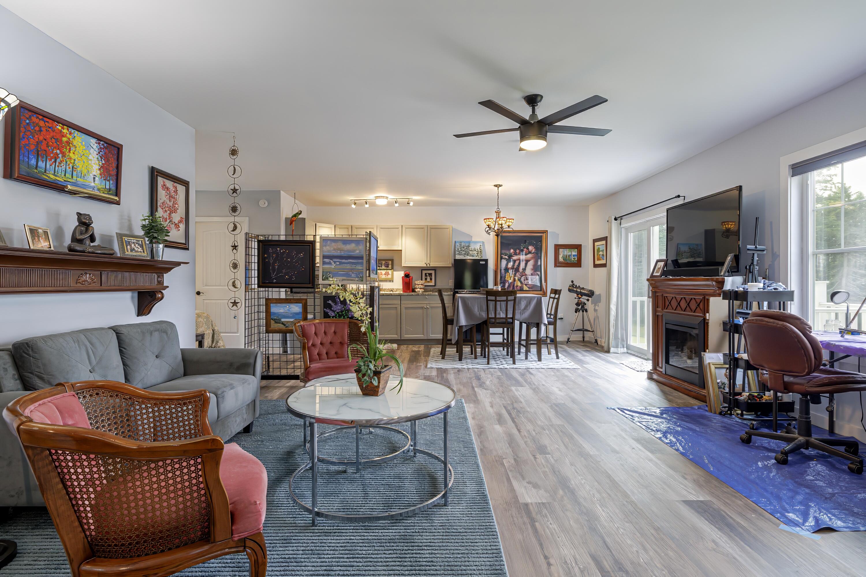 153 Woodcock Ln
