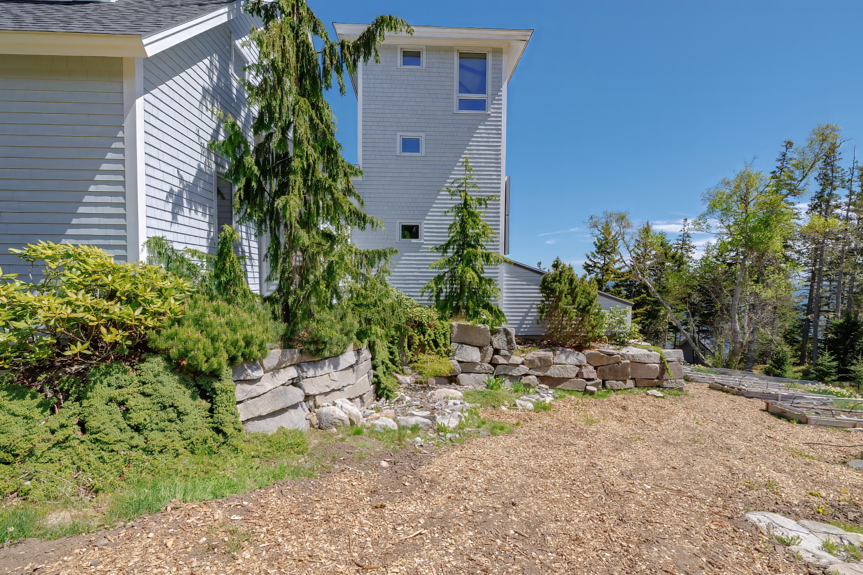 360 Red Point Road