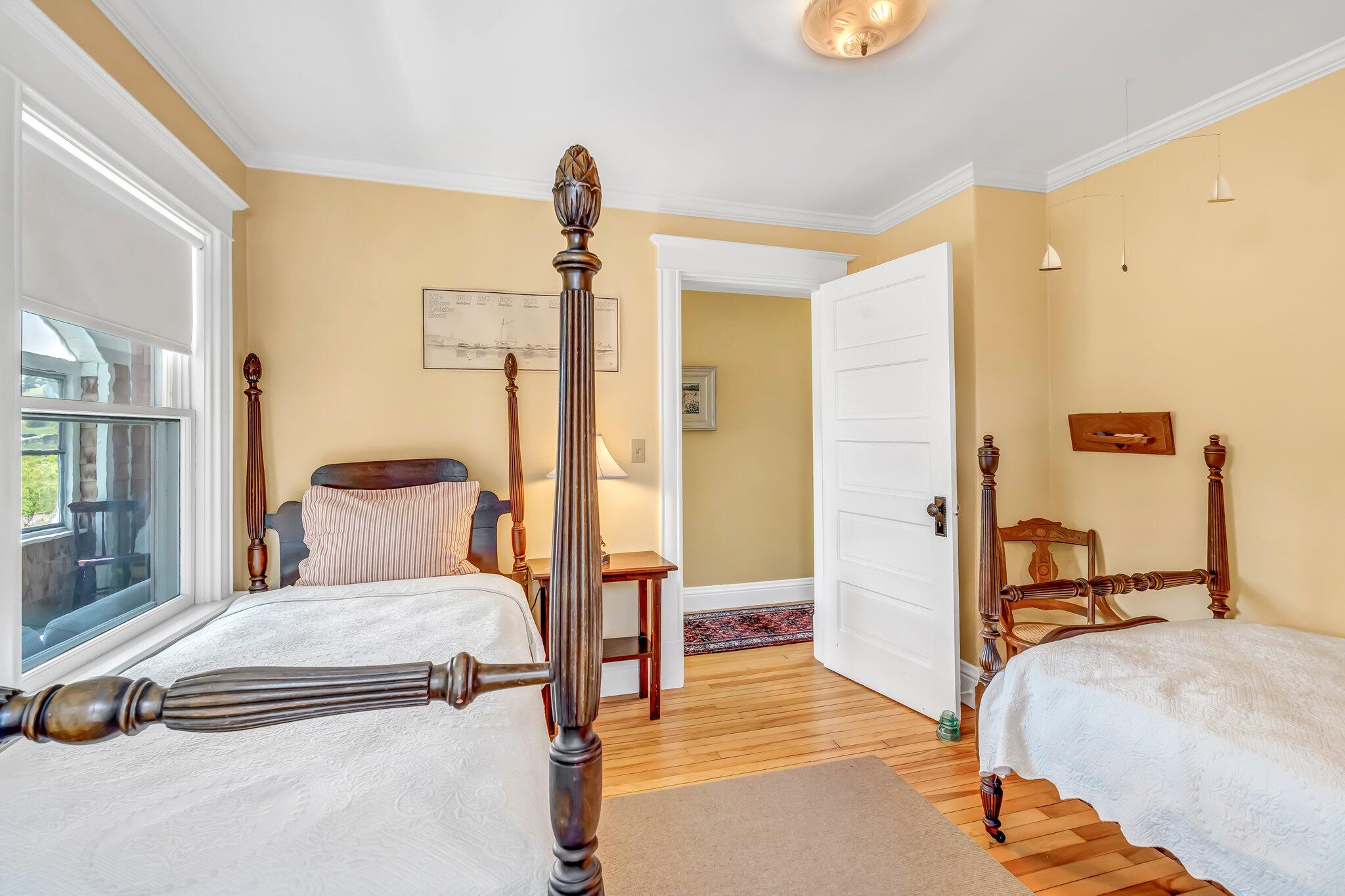 12 Steamboat Hill Road