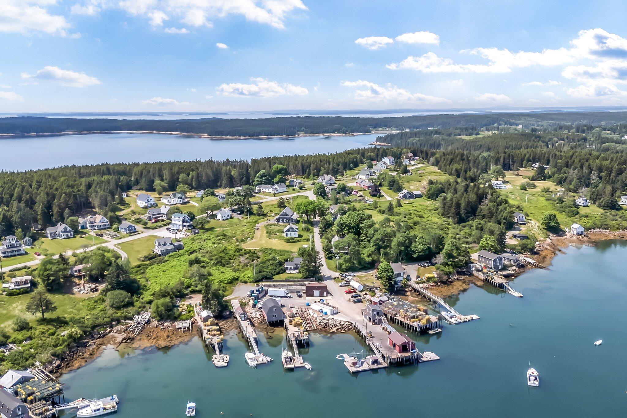 12 Steamboat Hill Road