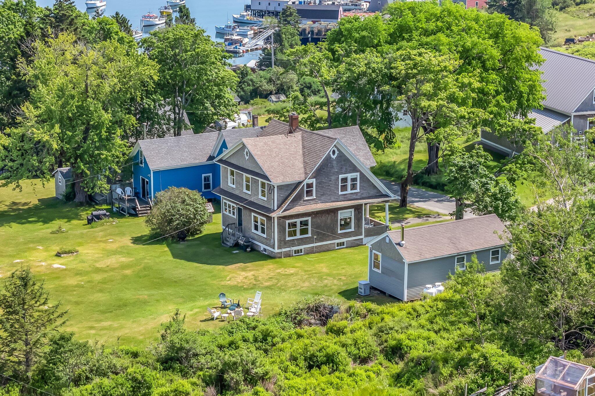 12 Steamboat Hill Road