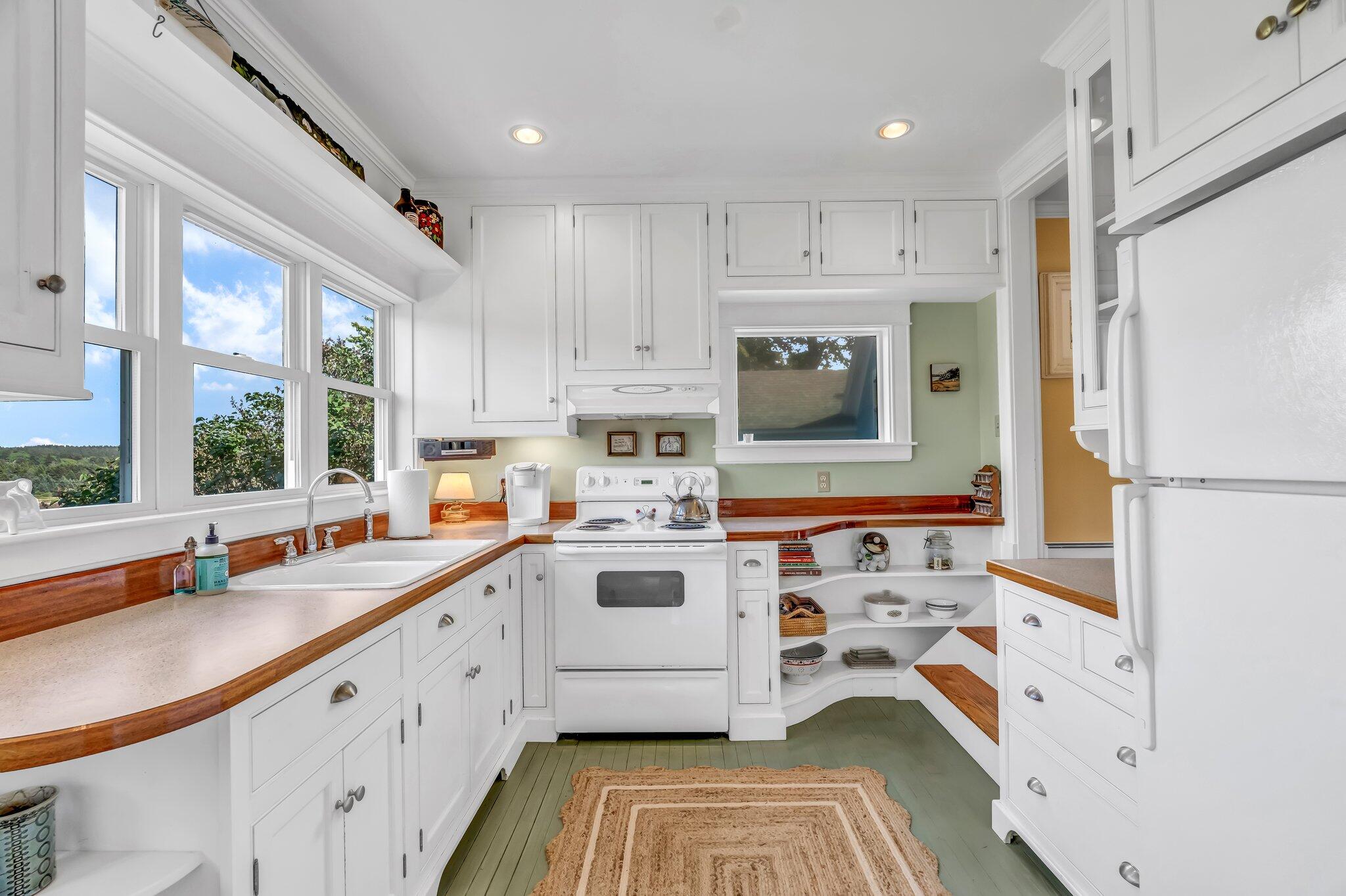 11 and 12 Steamboat Hill Road
